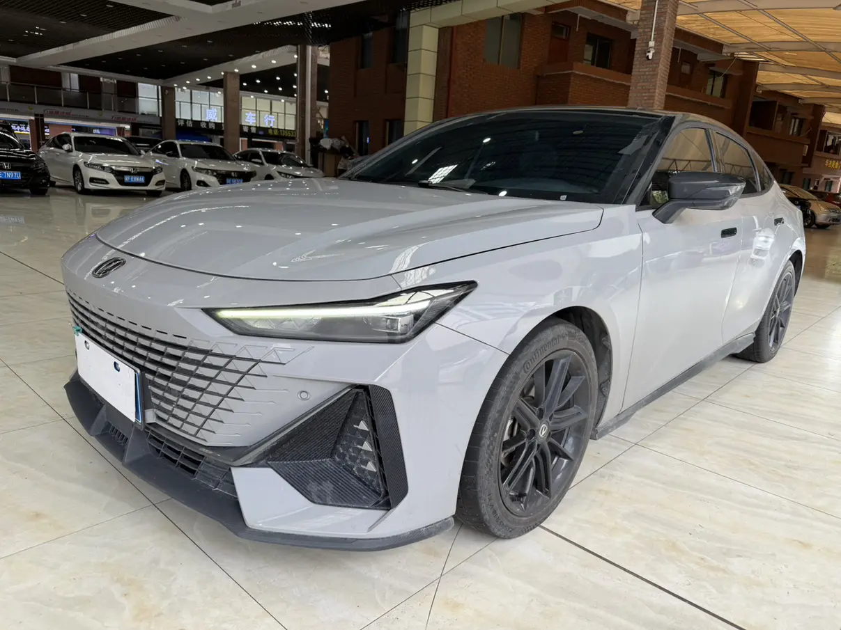 Changan UNI-V