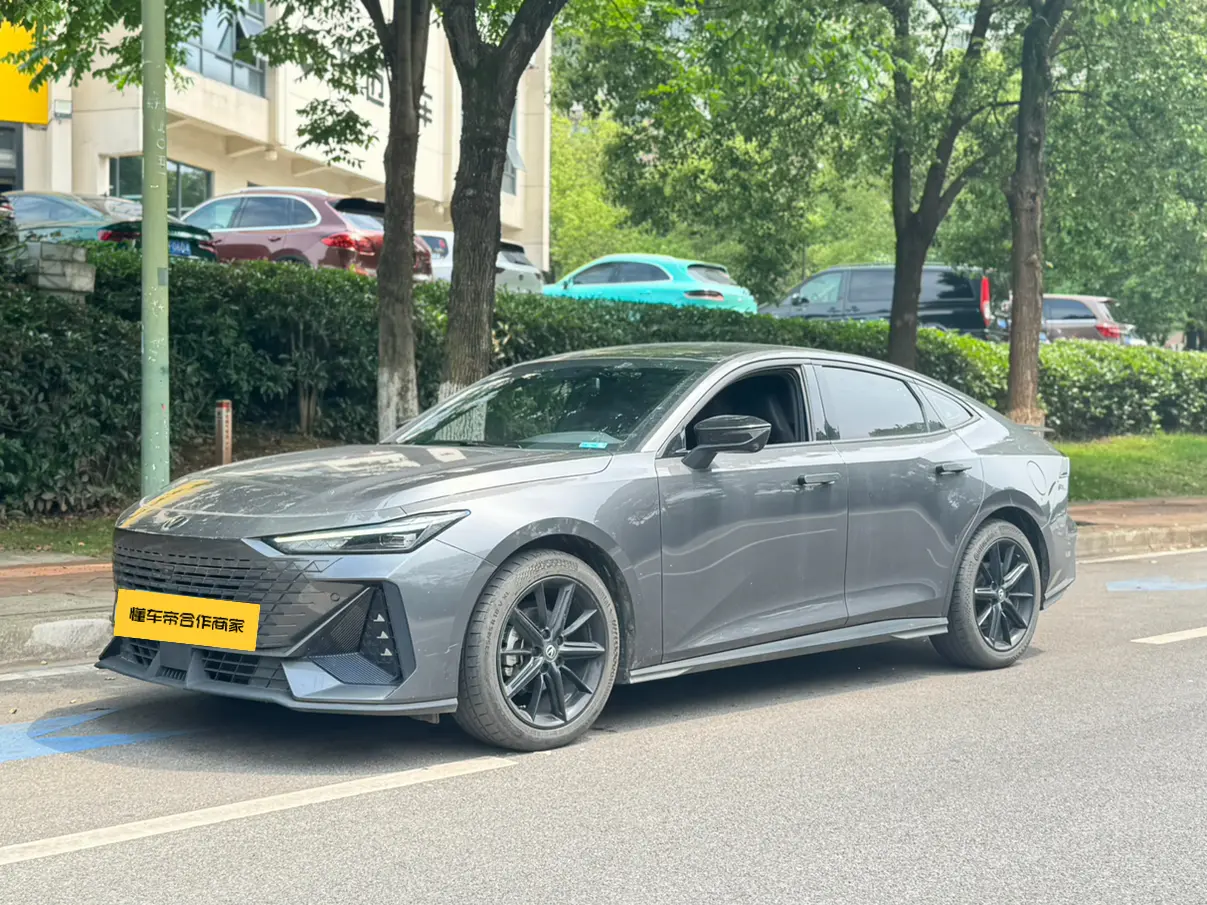 Changan UNI-V