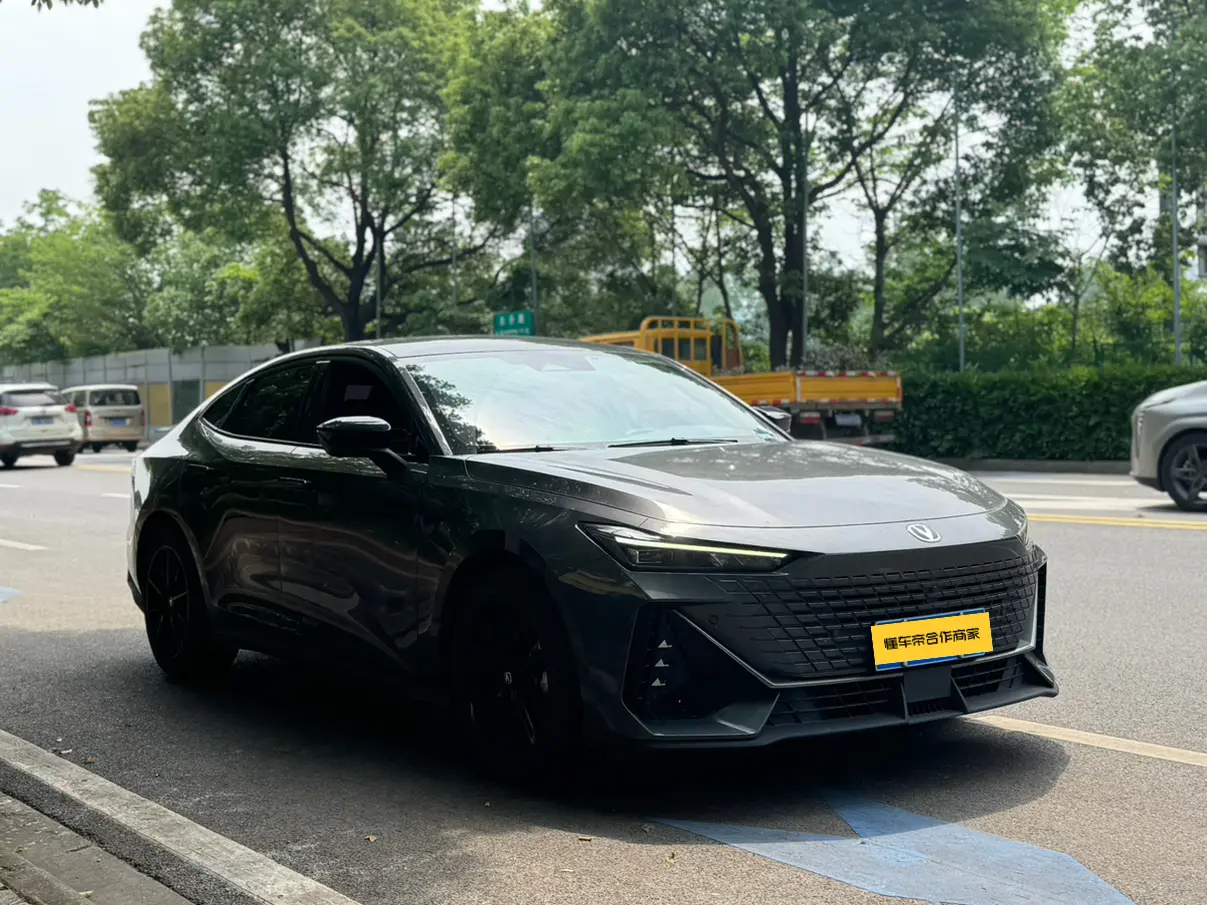 Changan UNI-V
