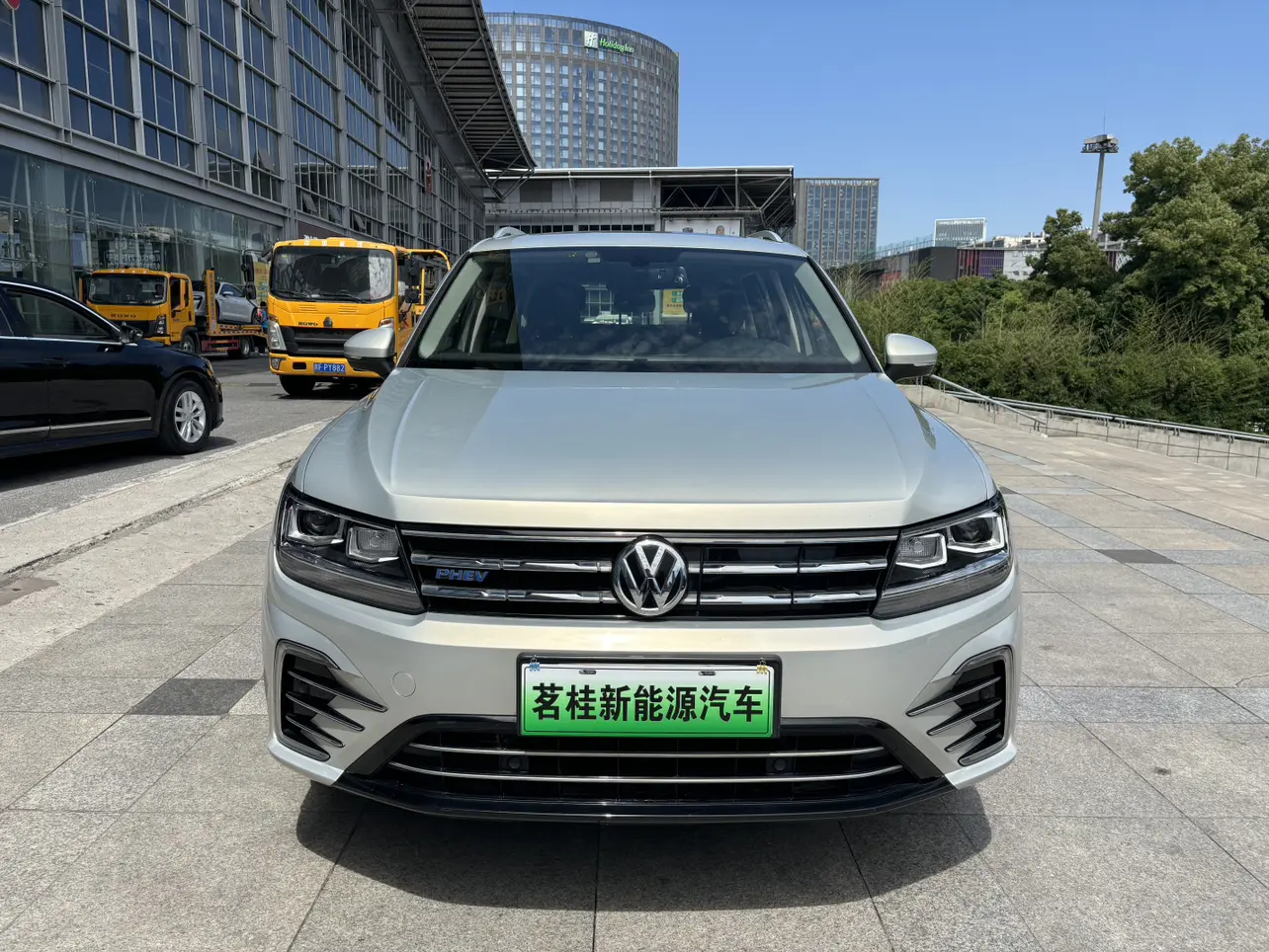 Volkswagen Tiguan L PHEV