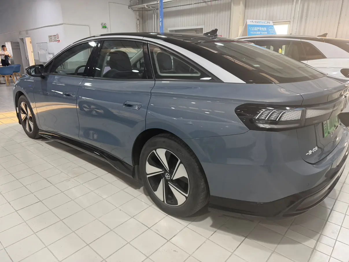 Volkswagen ID.7 VIZZION