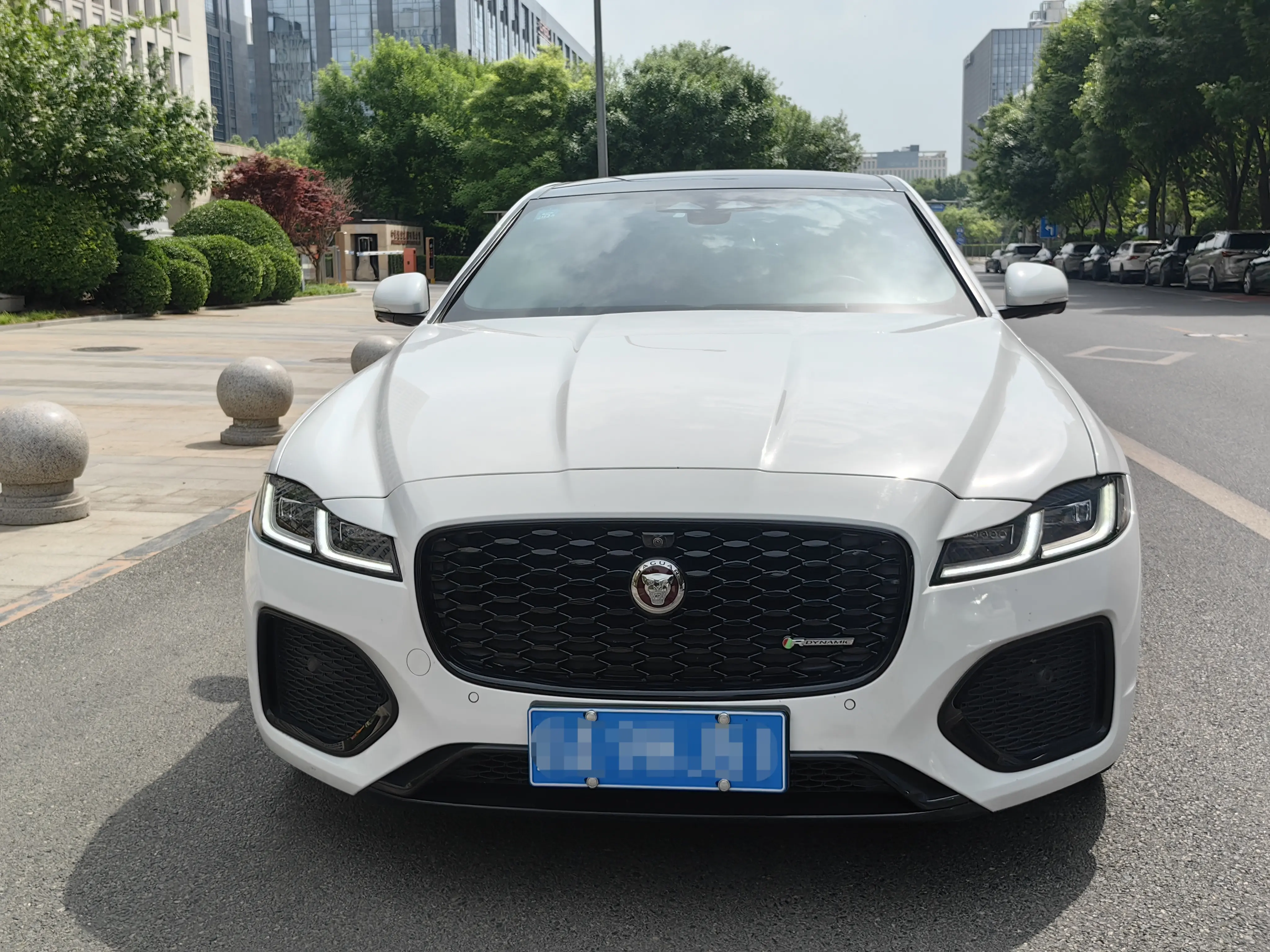 Jaguar XFL  из Китая