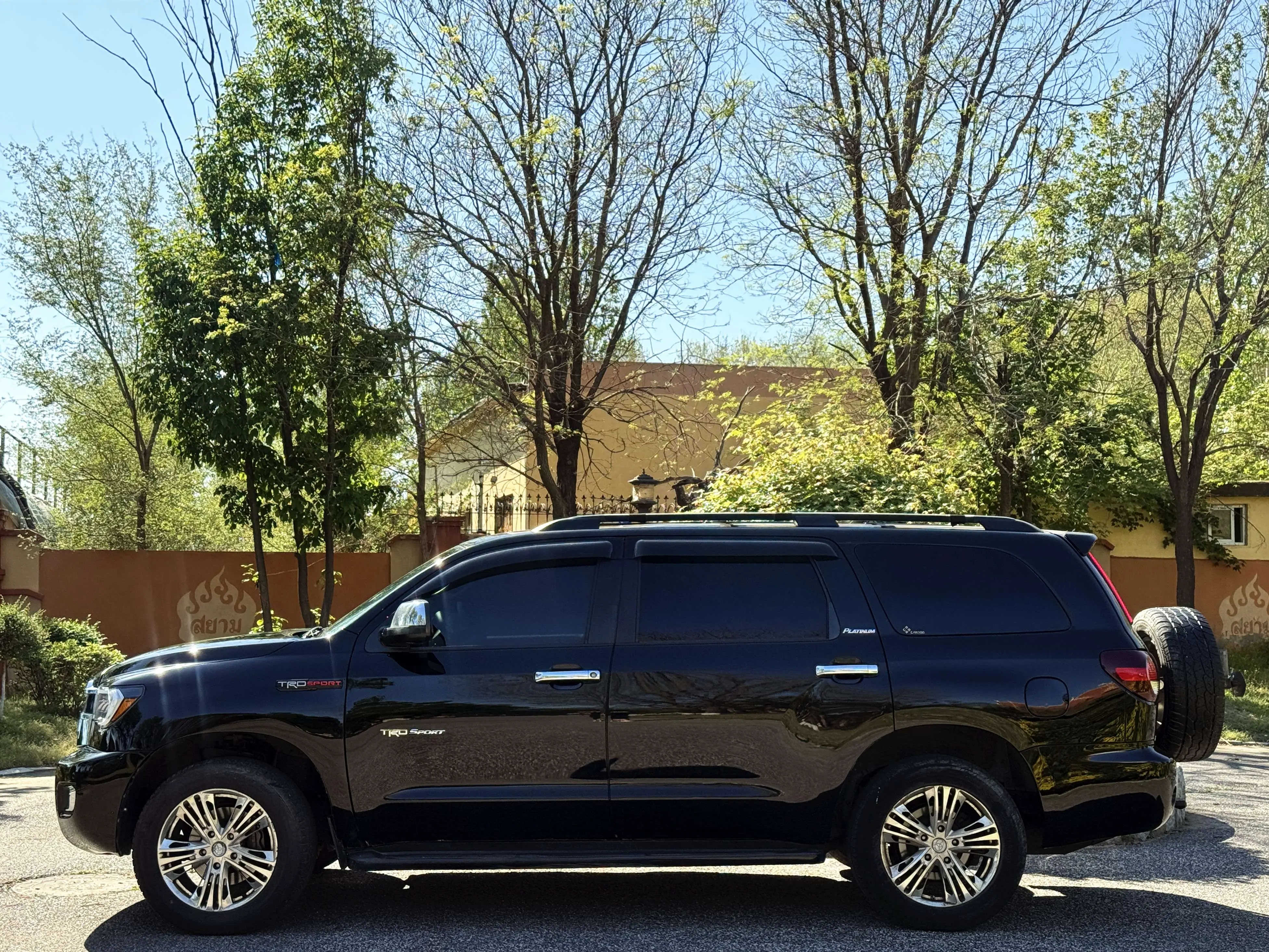 Toyota Sequoia