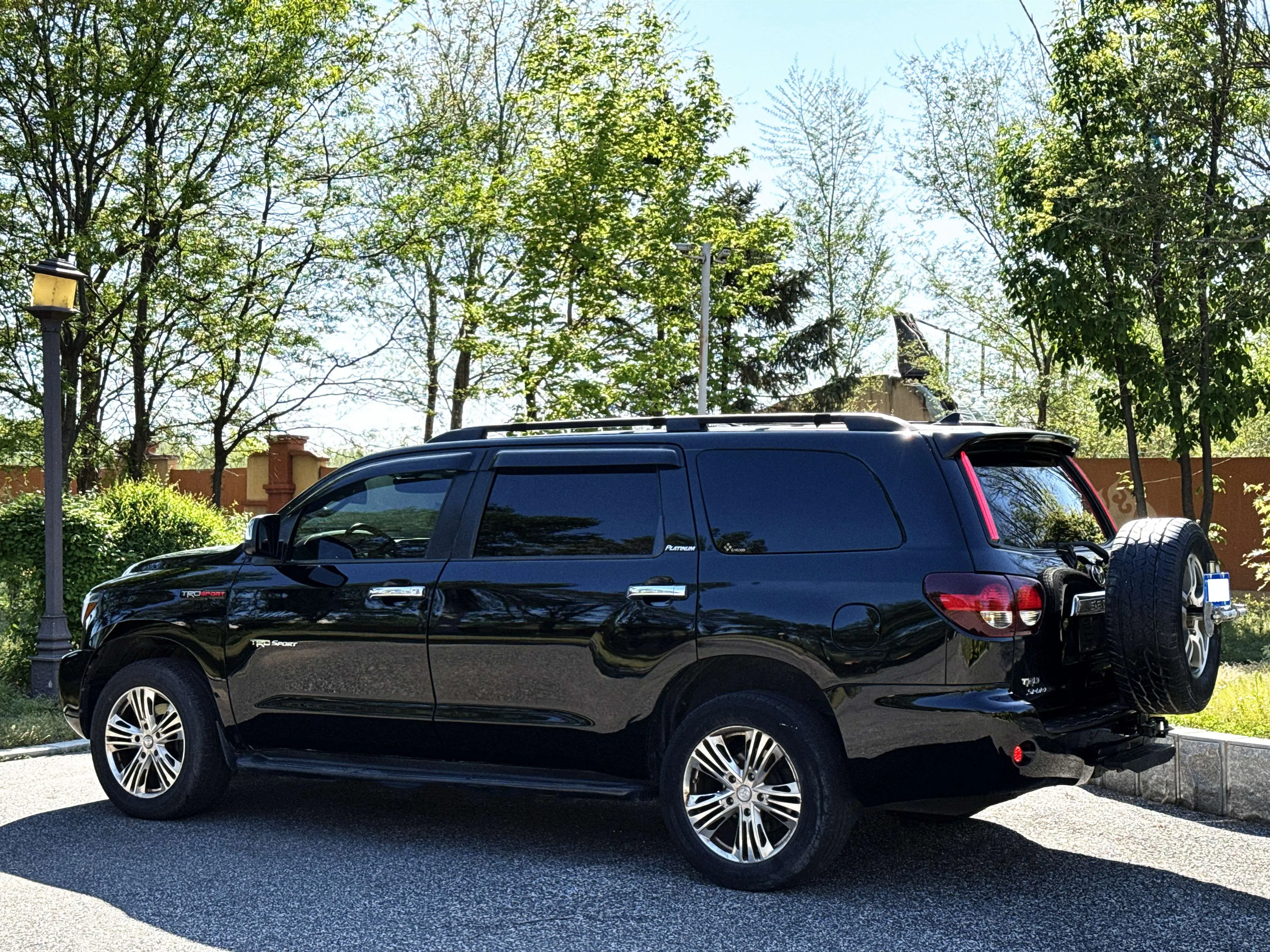 Toyota Sequoia