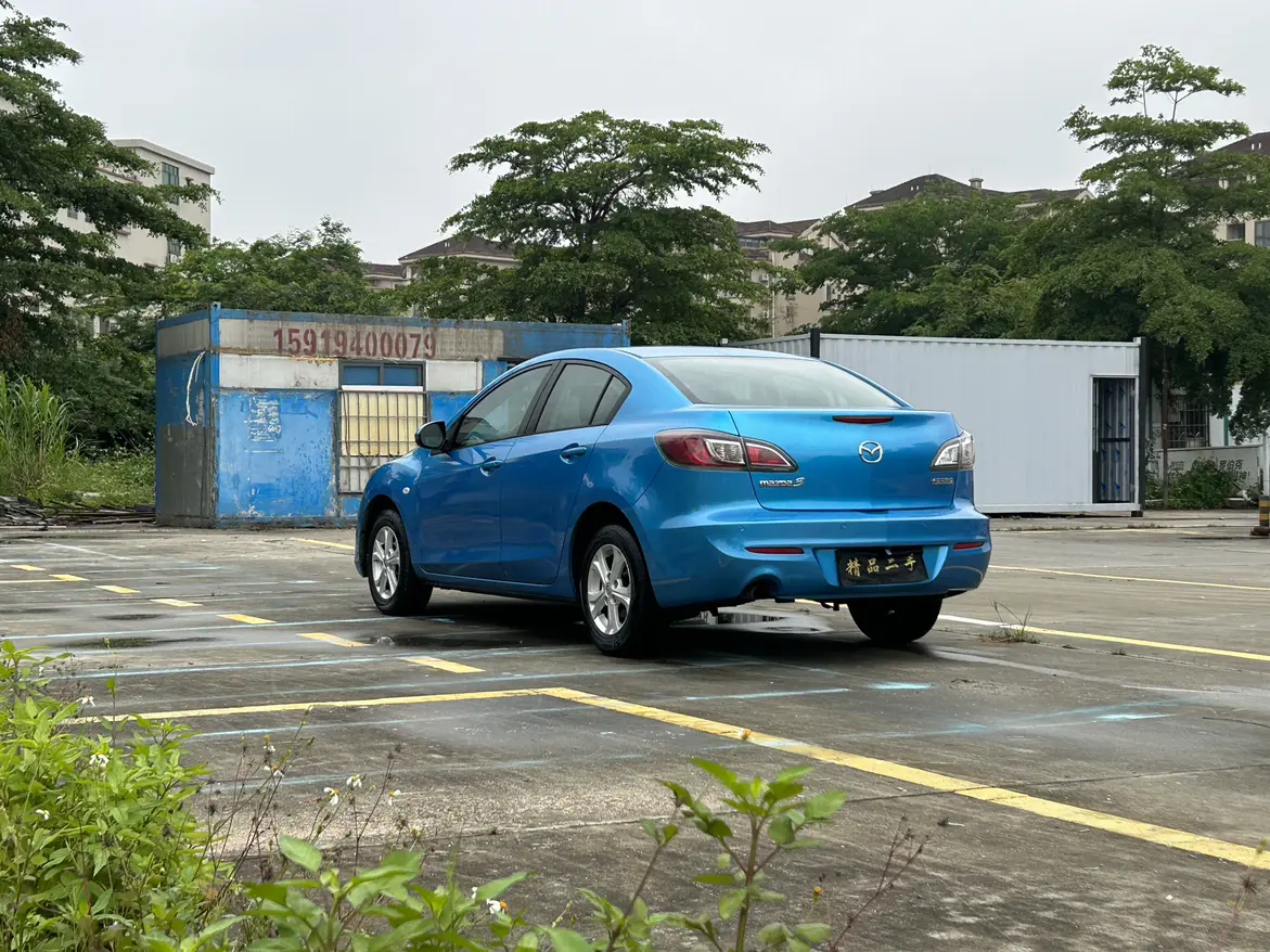 Mazda Axela