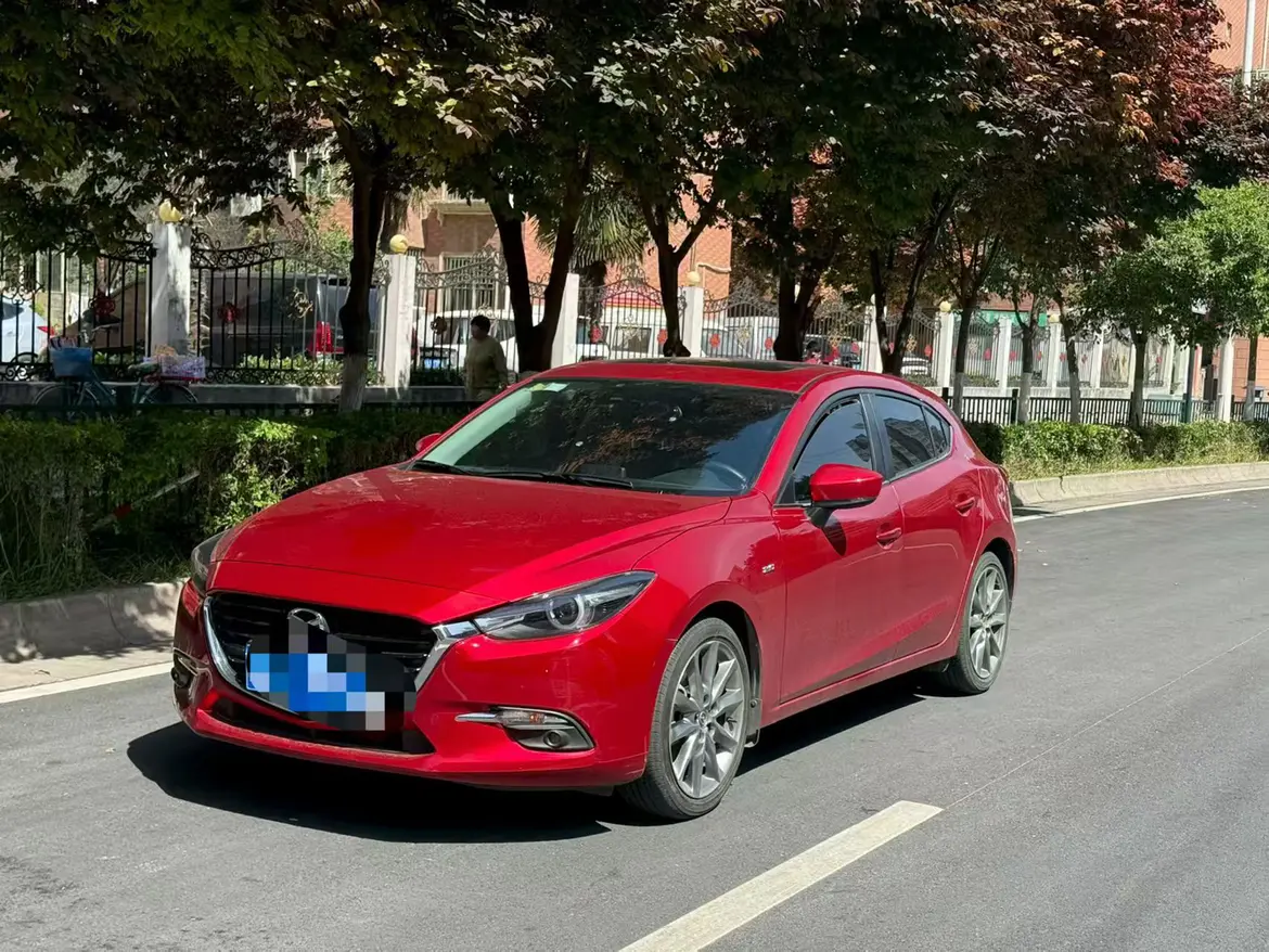 Mazda Axela