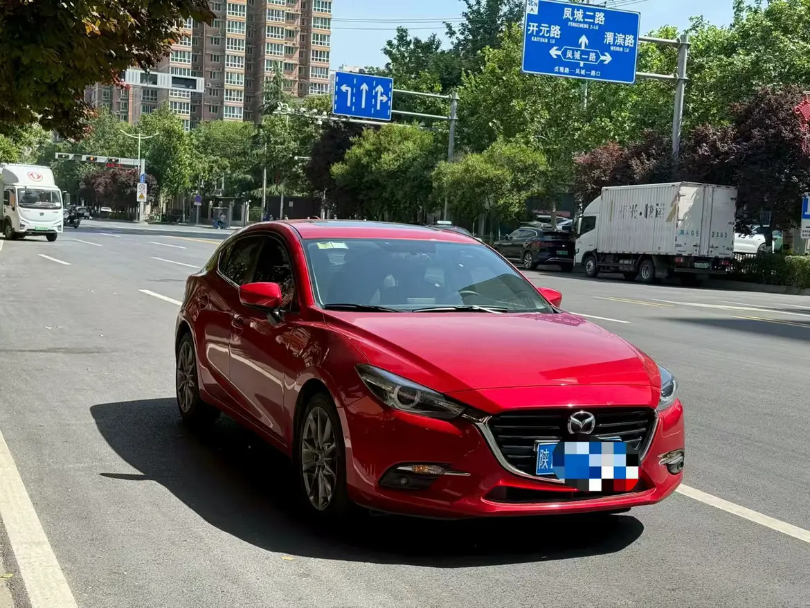 Mazda Axela