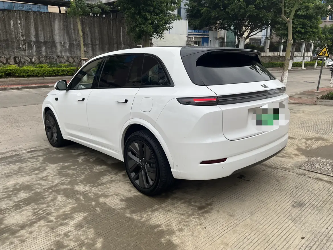 Lixiang L7