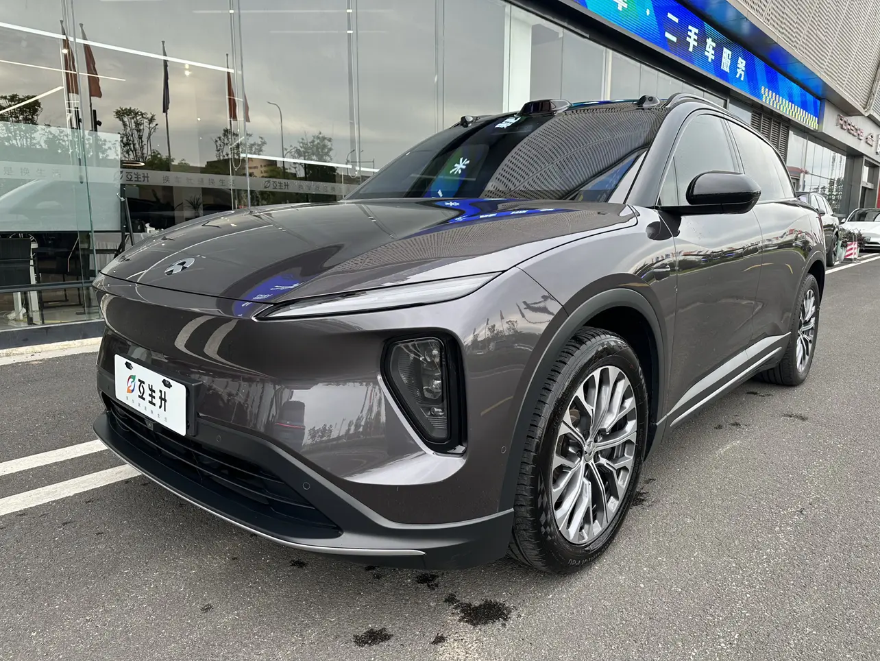 NIO ES6