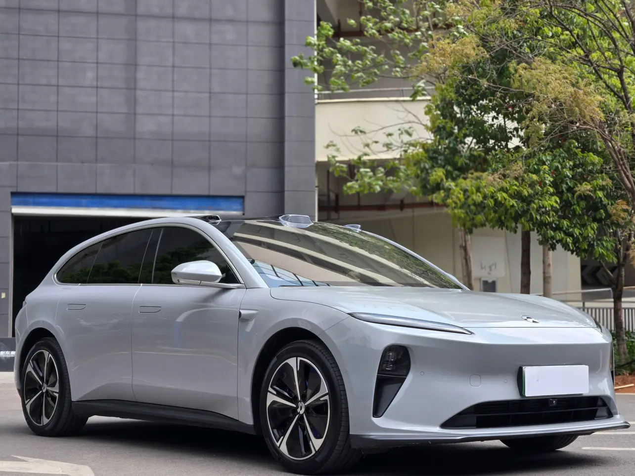NIO ET5T
