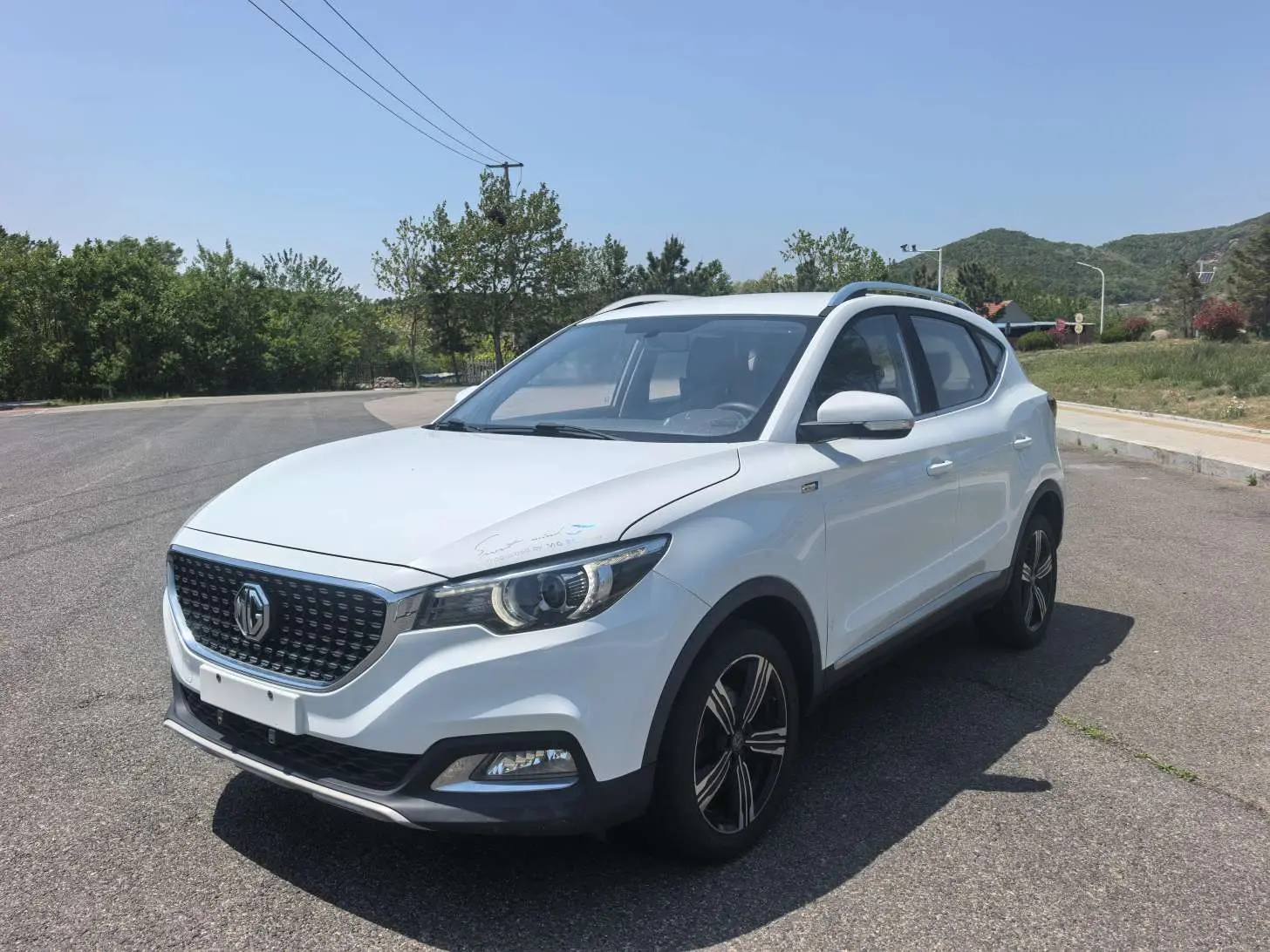 MG ZS