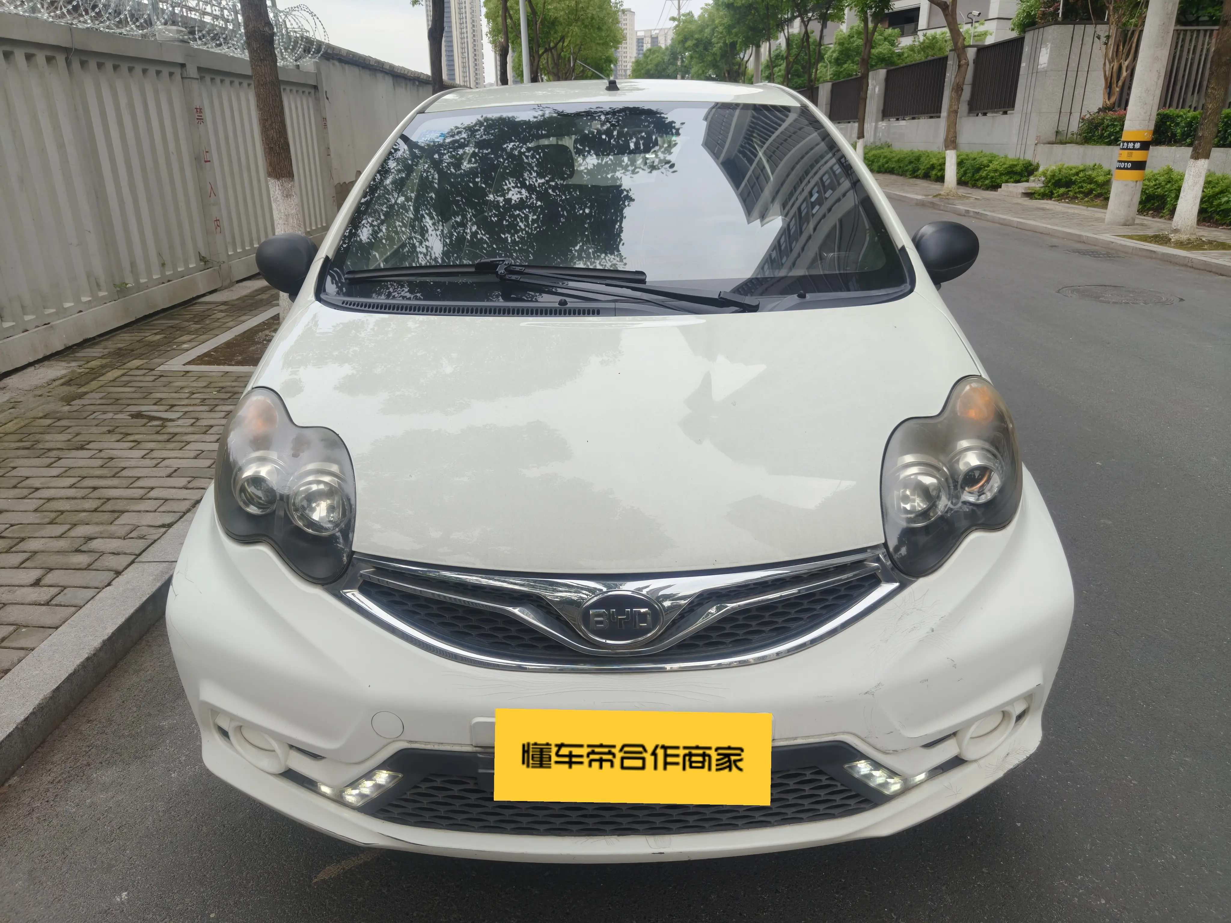 BYD F0