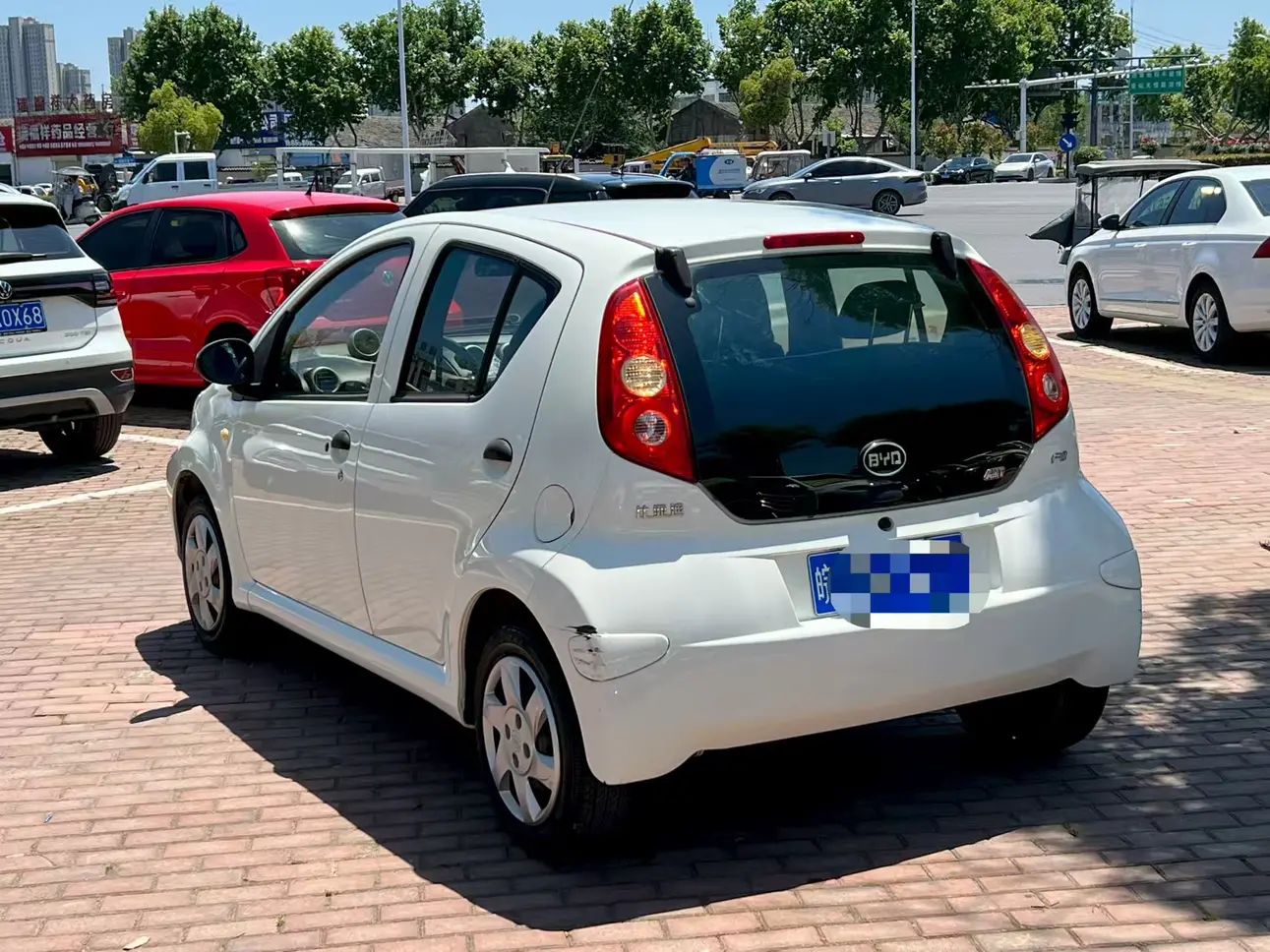 BYD F0