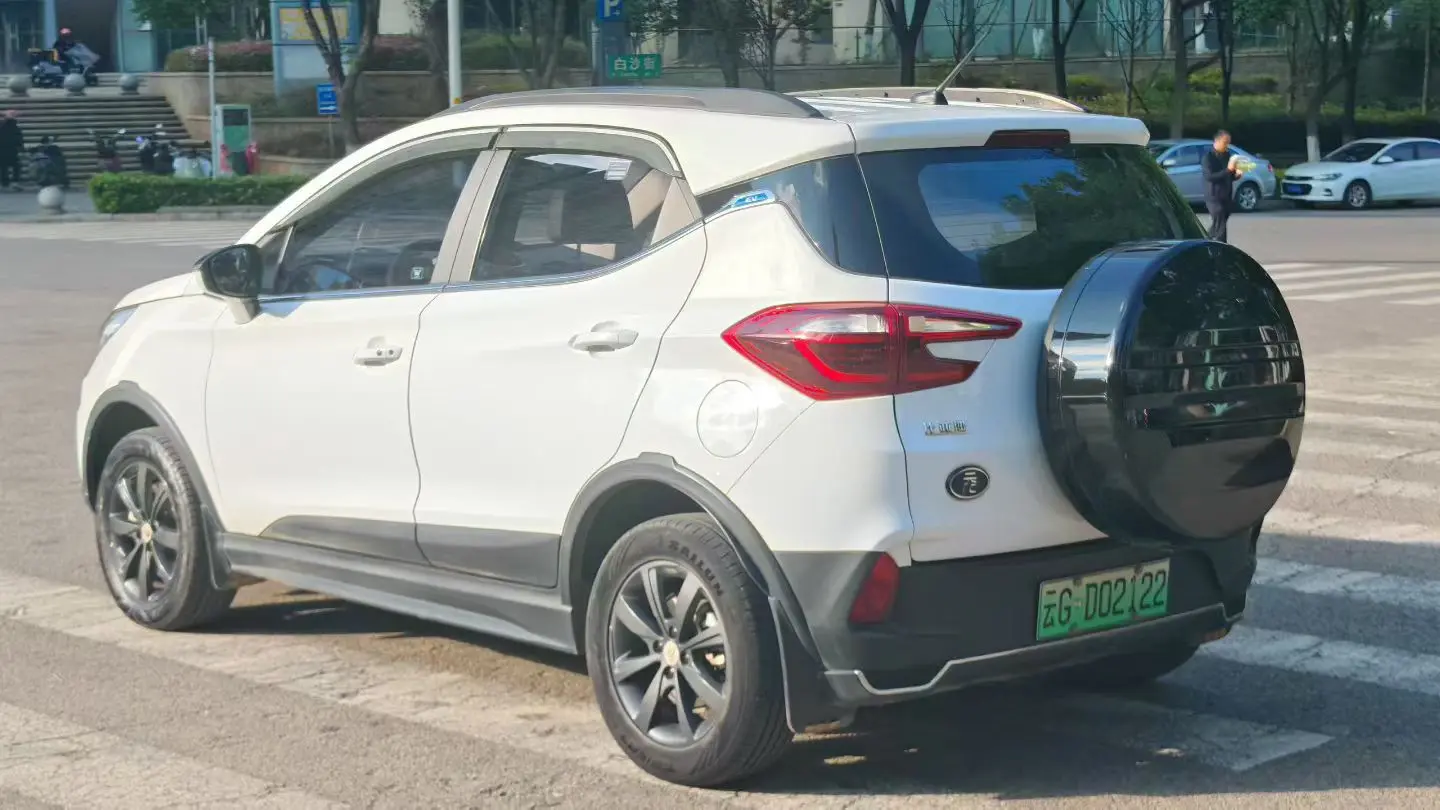 BYD Yuan EV