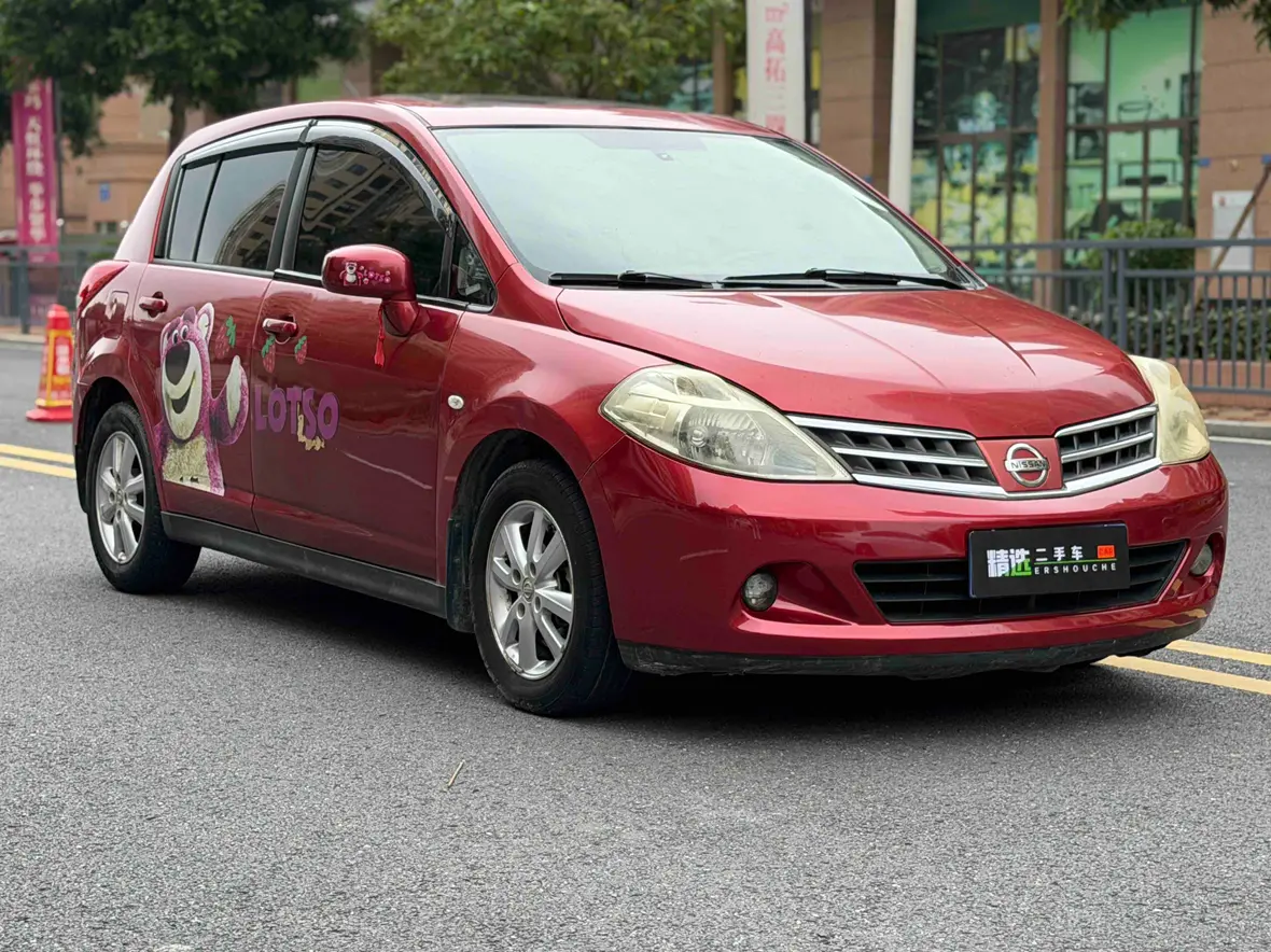 Nissan Tiida