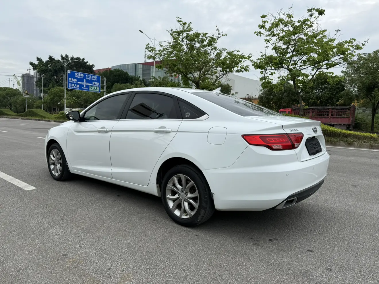 Geely Emgrand GL