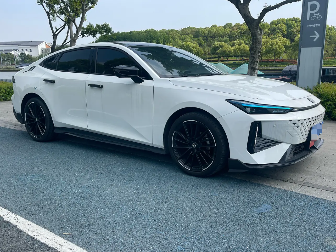 Changan UNI-V
