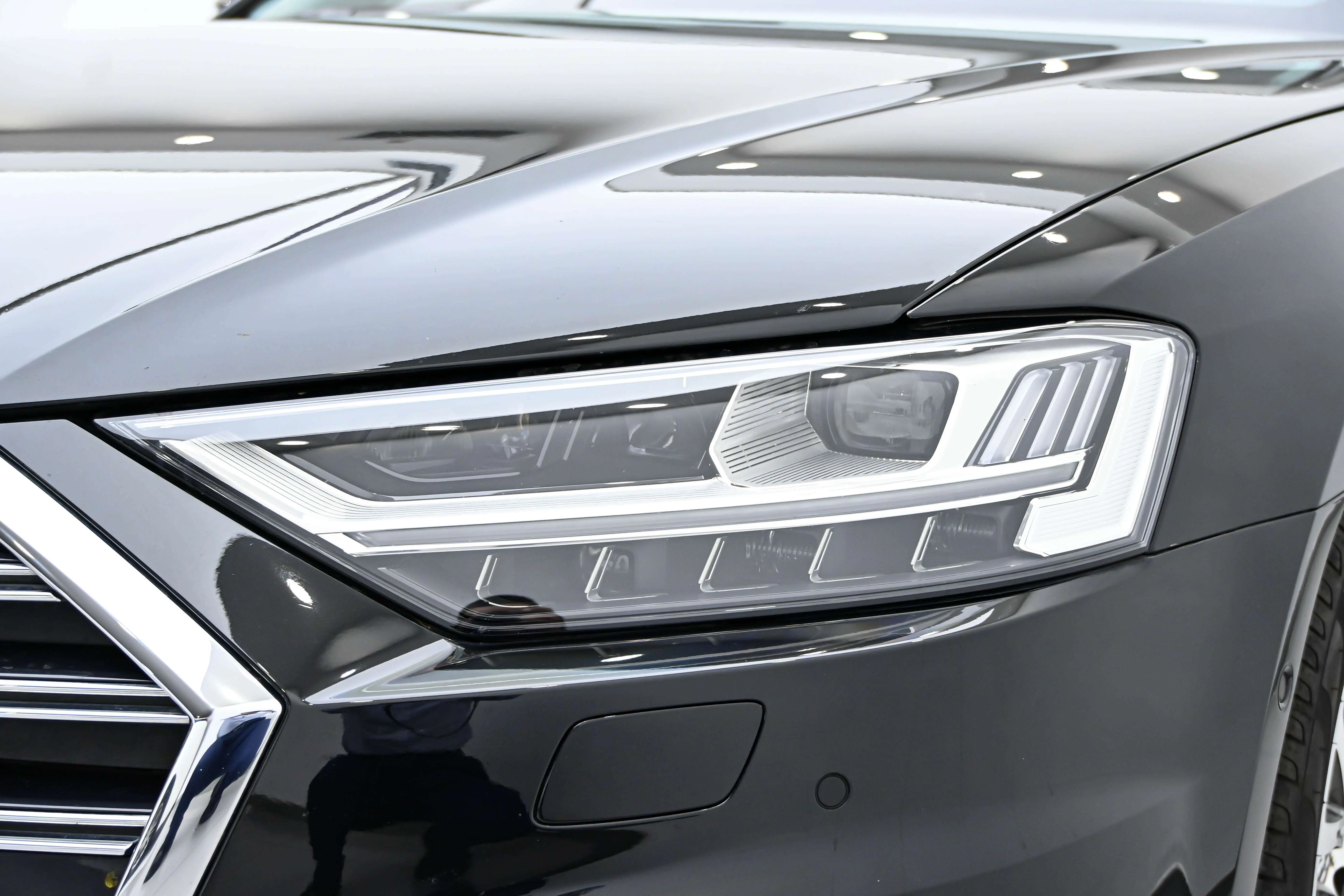 Audi A8 PHEV