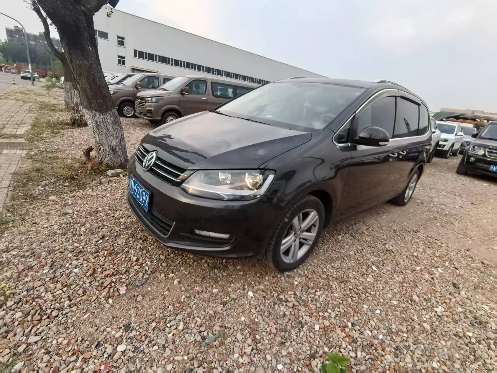 Volkswagen Sharon