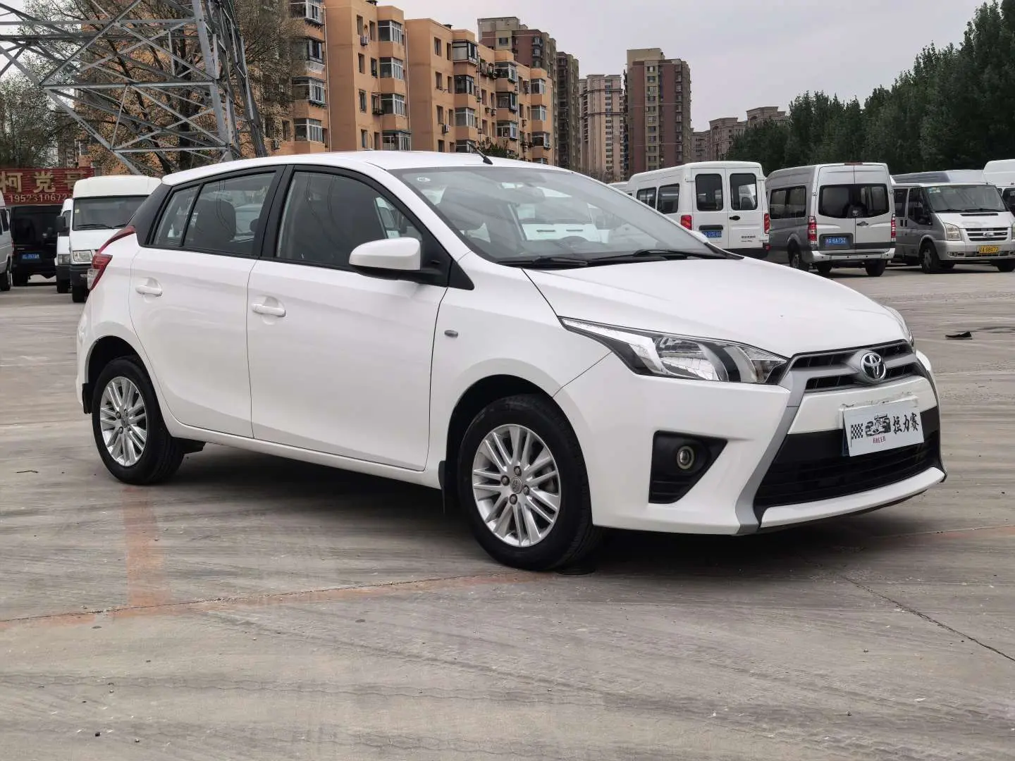 Toyota Yaris L
