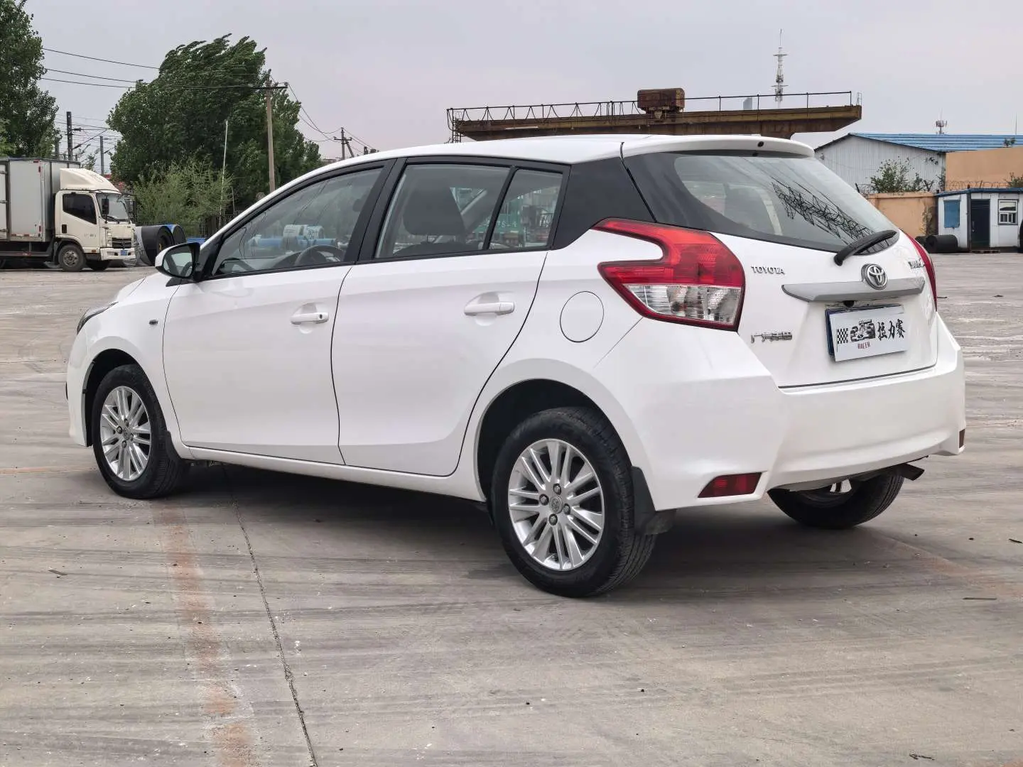 Toyota Yaris L