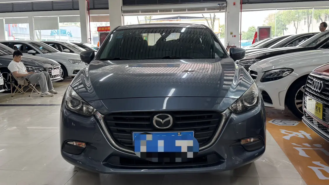 Mazda Axela