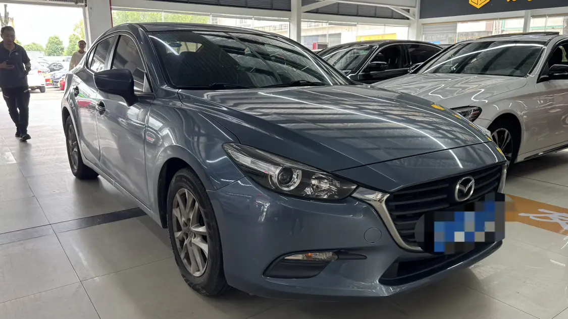 Mazda Axela