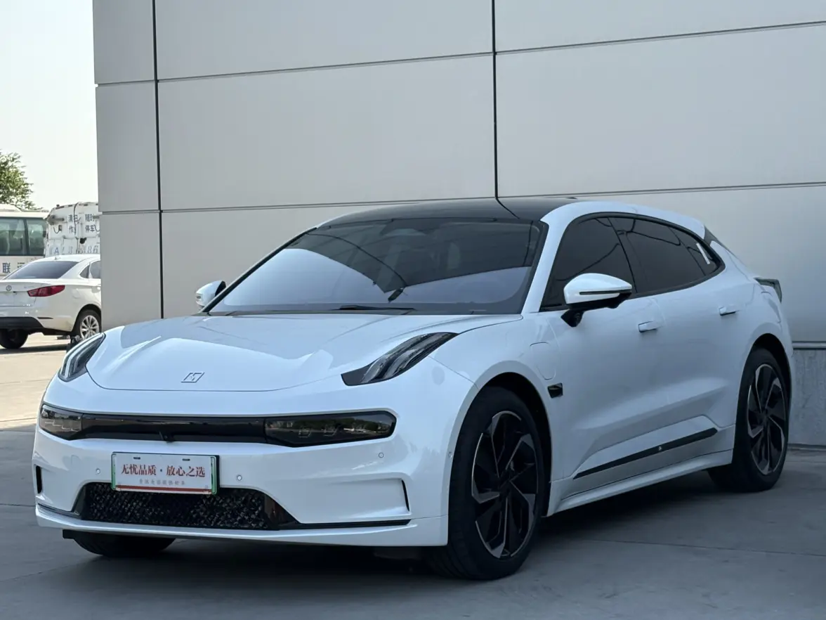 ZEEKR 001