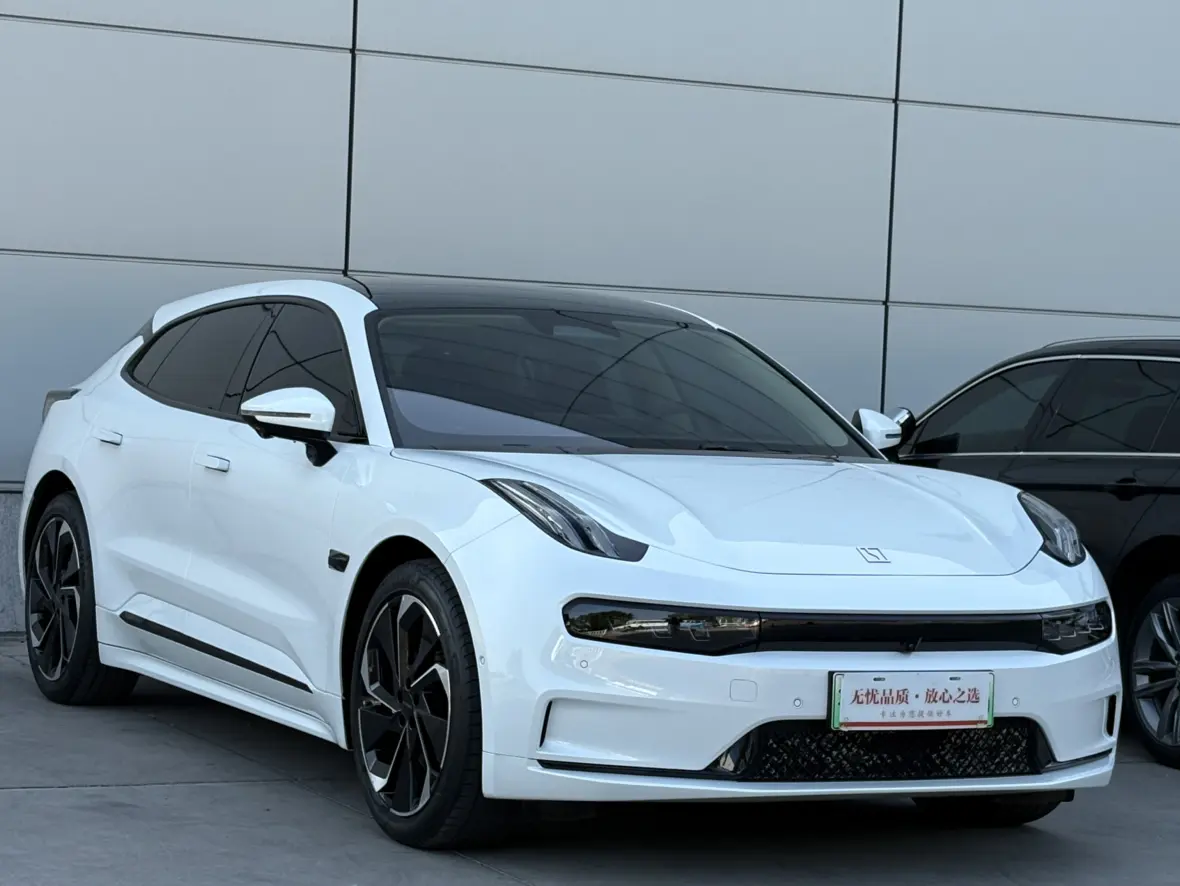 ZEEKR 001