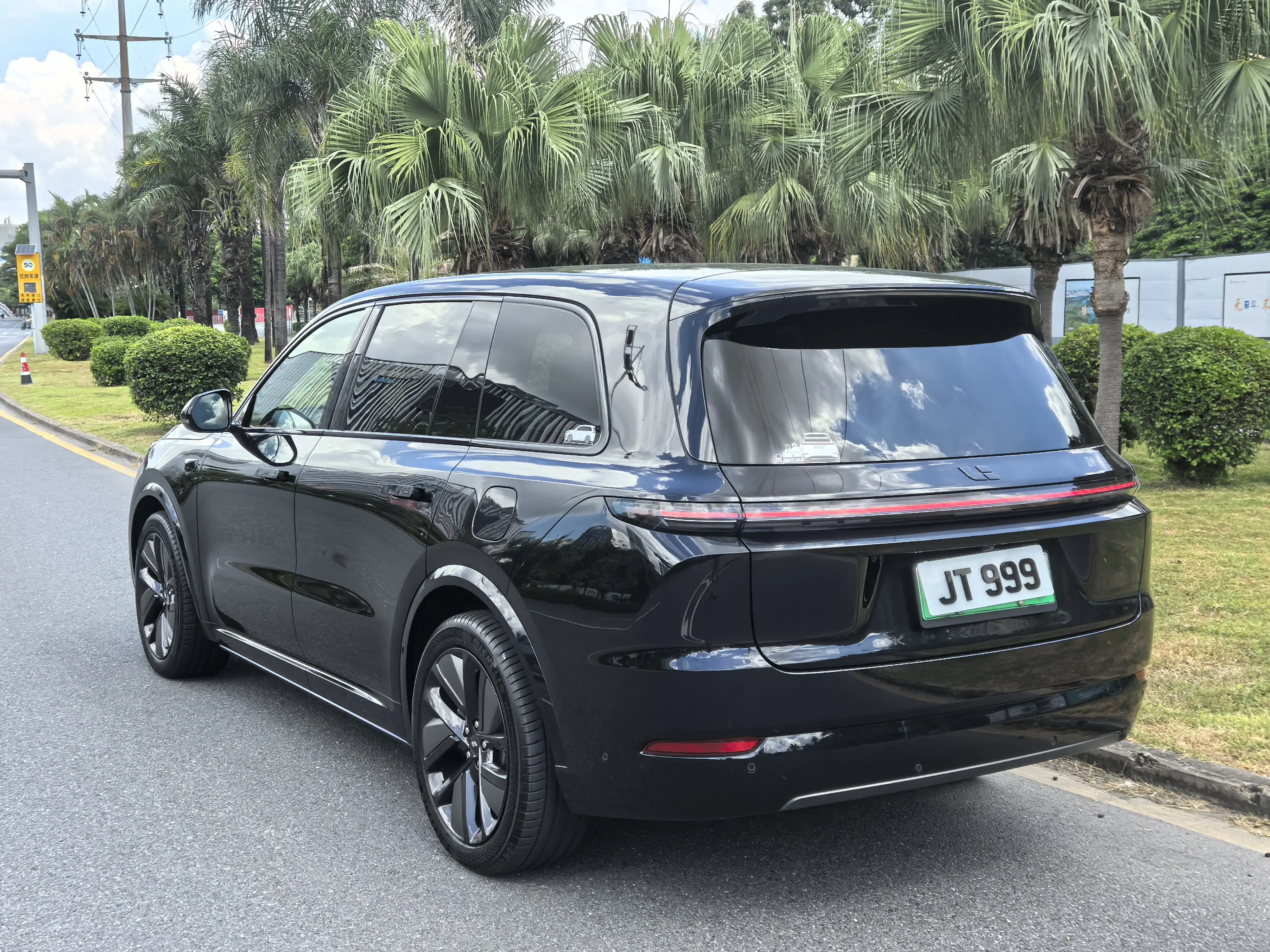 Lixiang L9