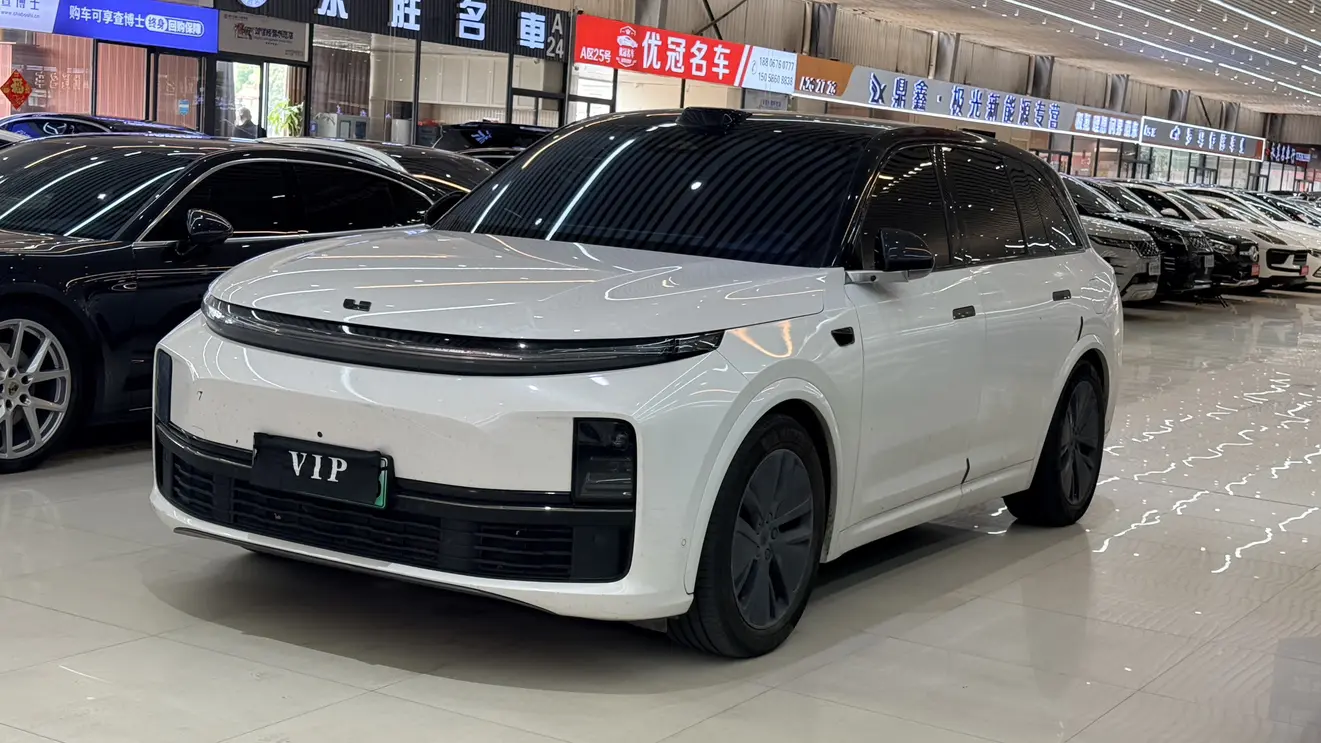 Lixiang L7