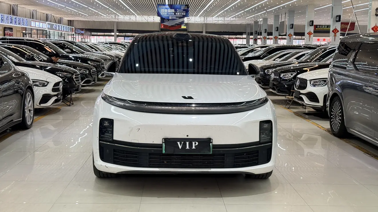 Lixiang L7