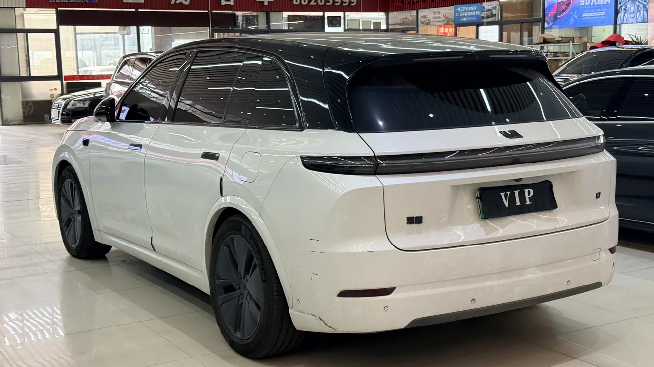 Lixiang L7