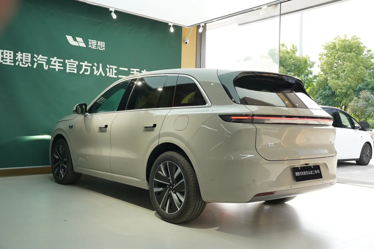 Lixiang L6