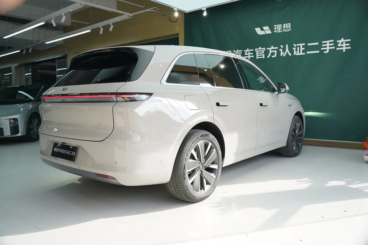 Lixiang L6