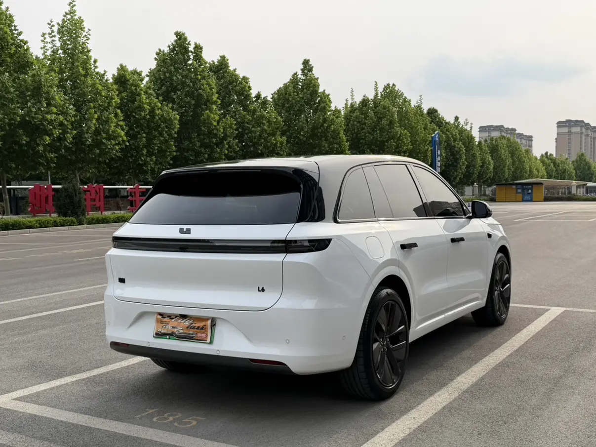 Lixiang L6