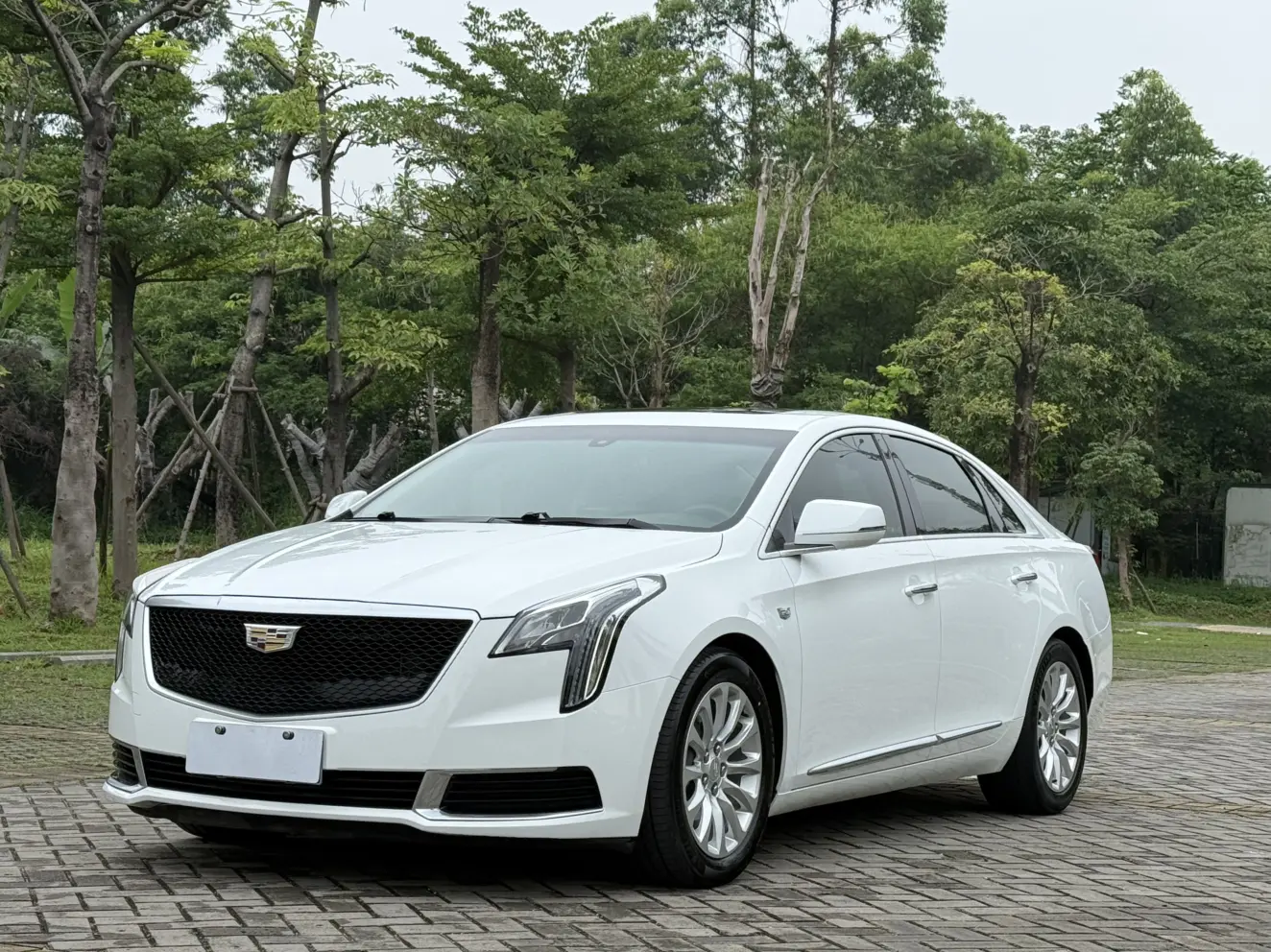 Cadillac XTS