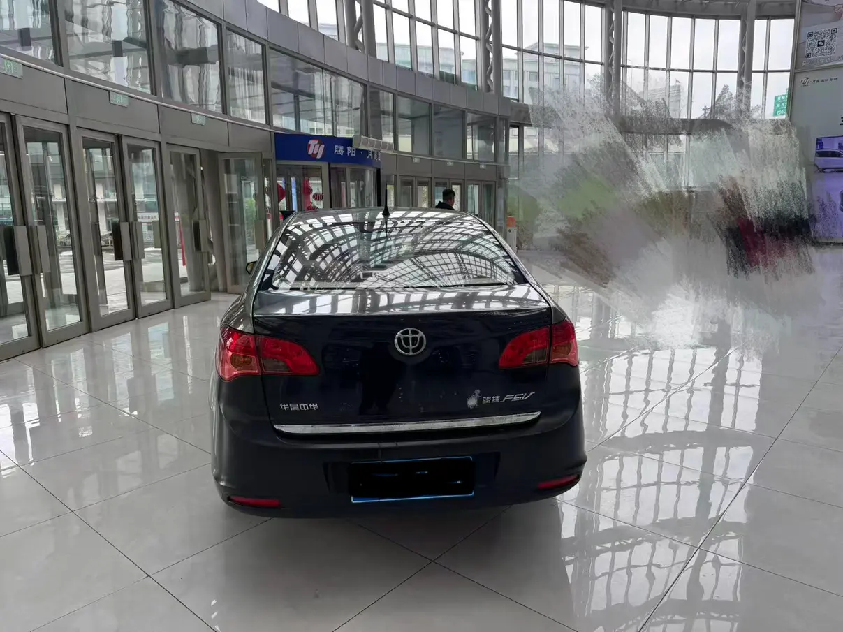 Brilliance China Junjie FSV
