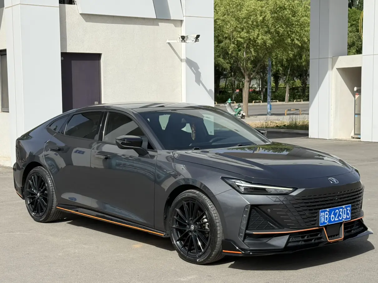 Changan UNI-V