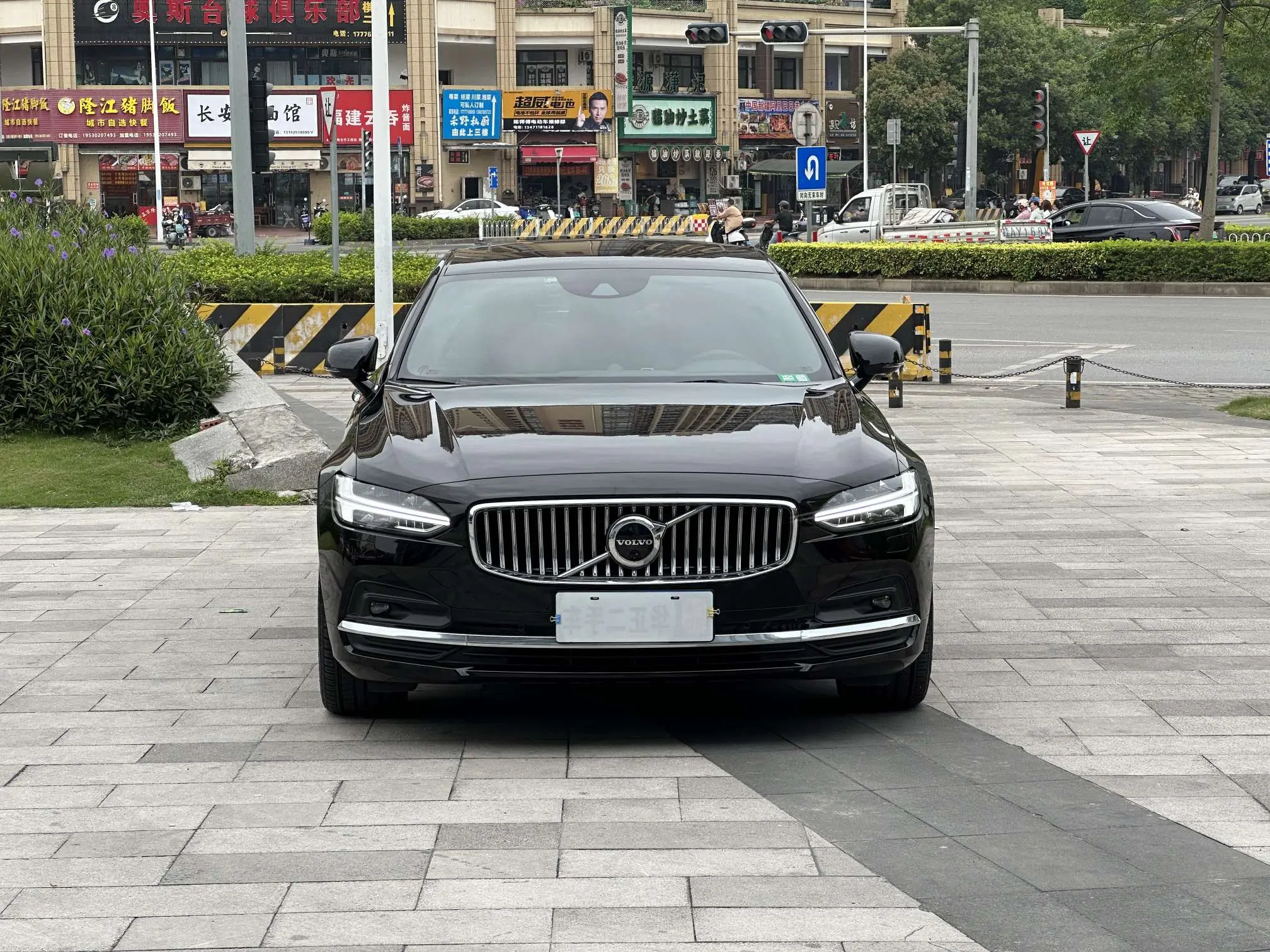 Volvo S90
