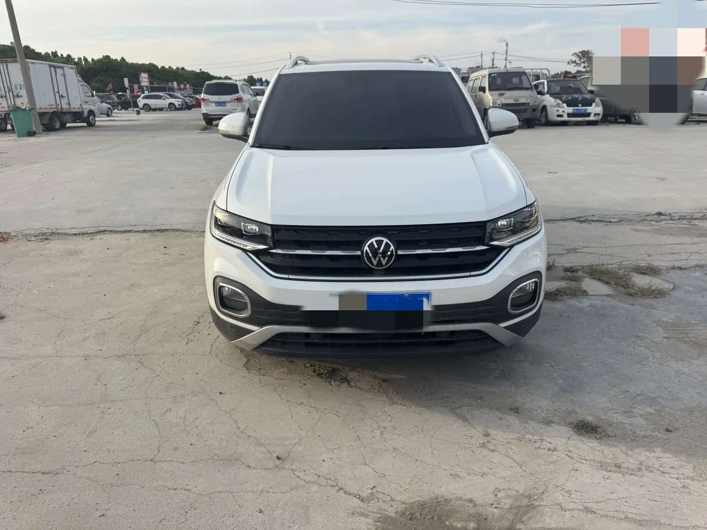 Volkswagen Explore the shadows