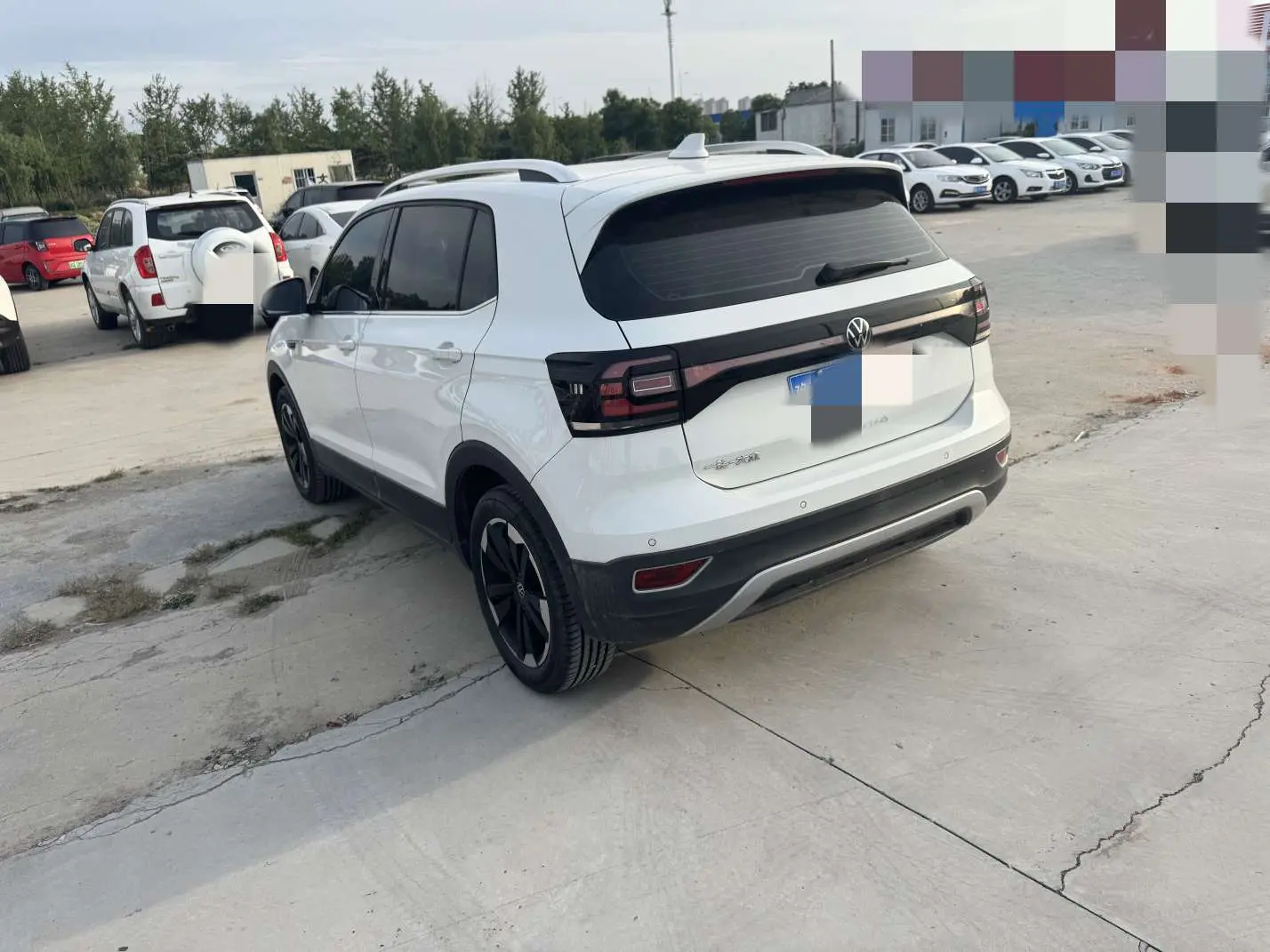 Volkswagen Explore the shadows