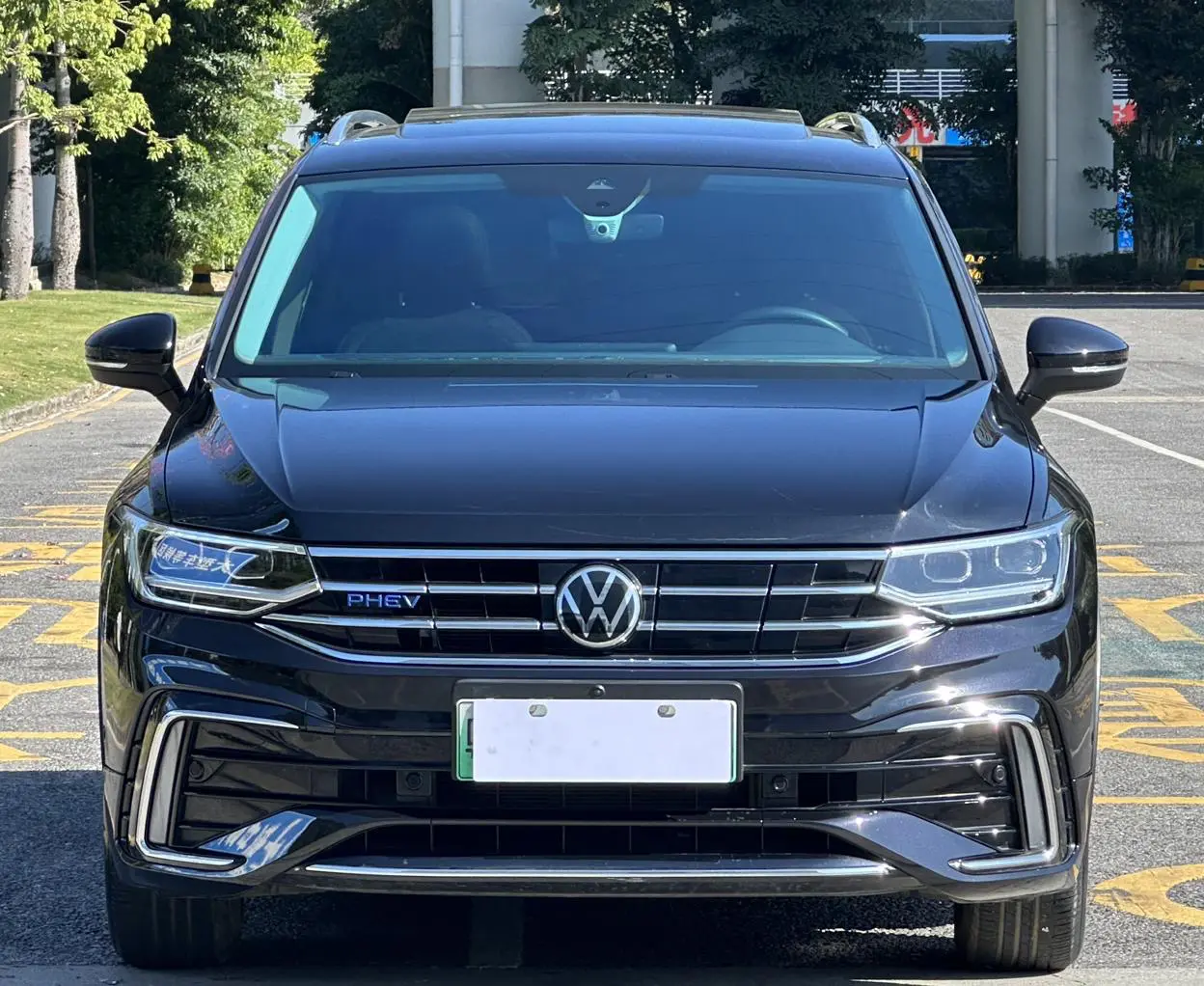 Volkswagen Tiguan L PHEV