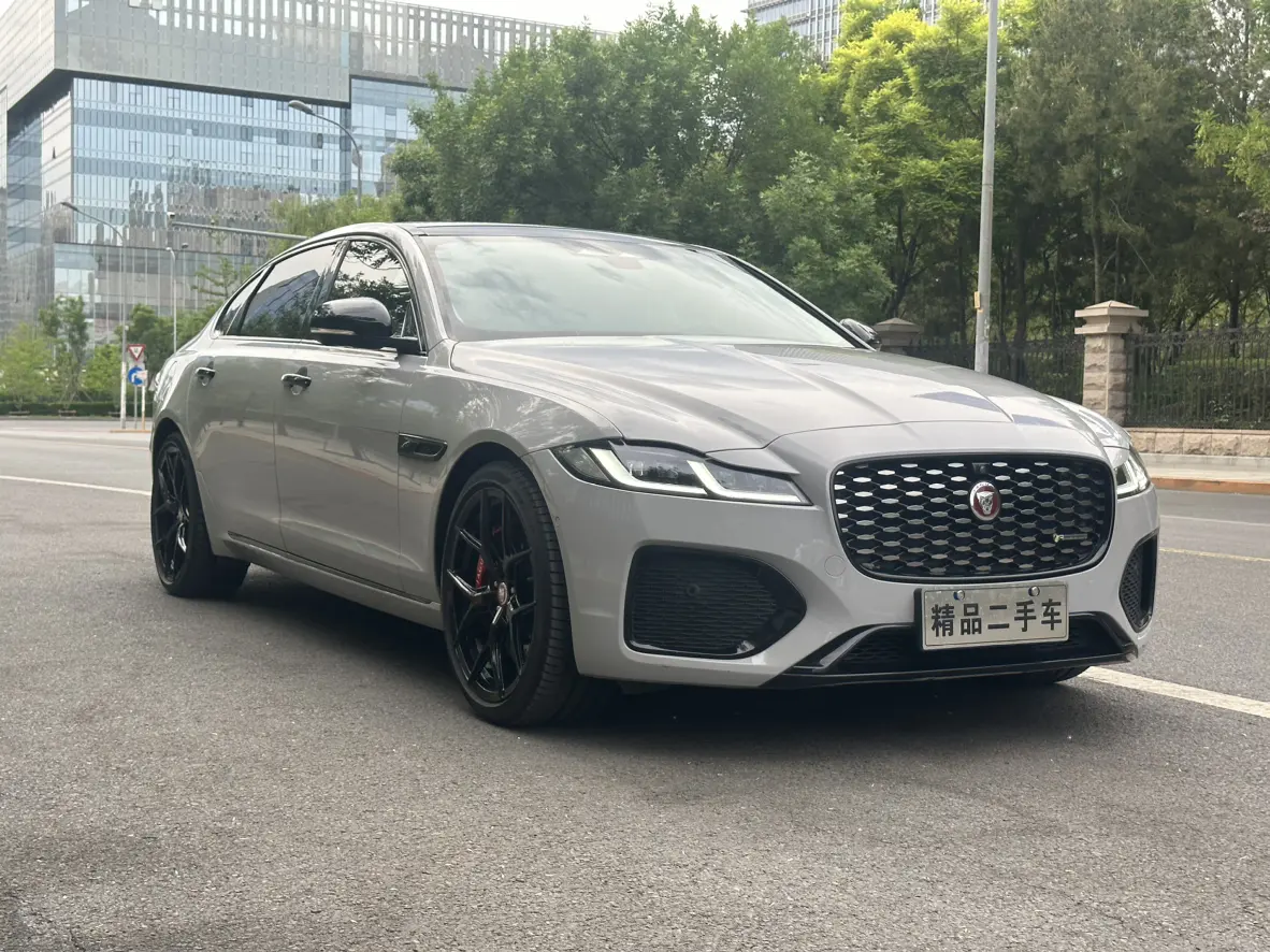 Jaguar XFL