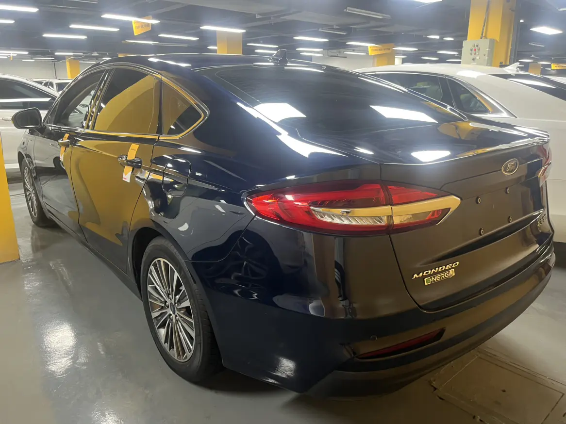 Ford Mondeo PHEV