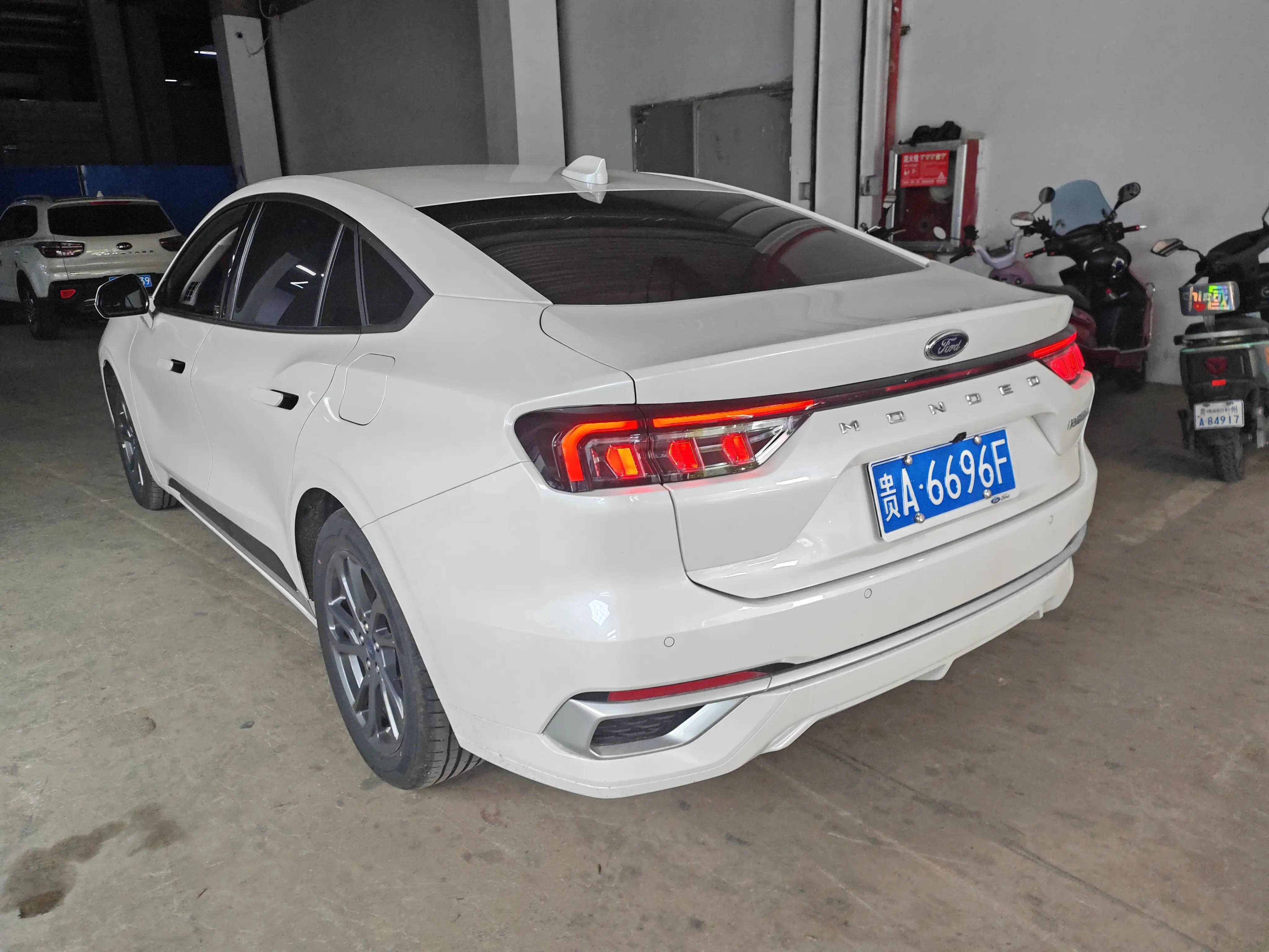 Ford Mondeo