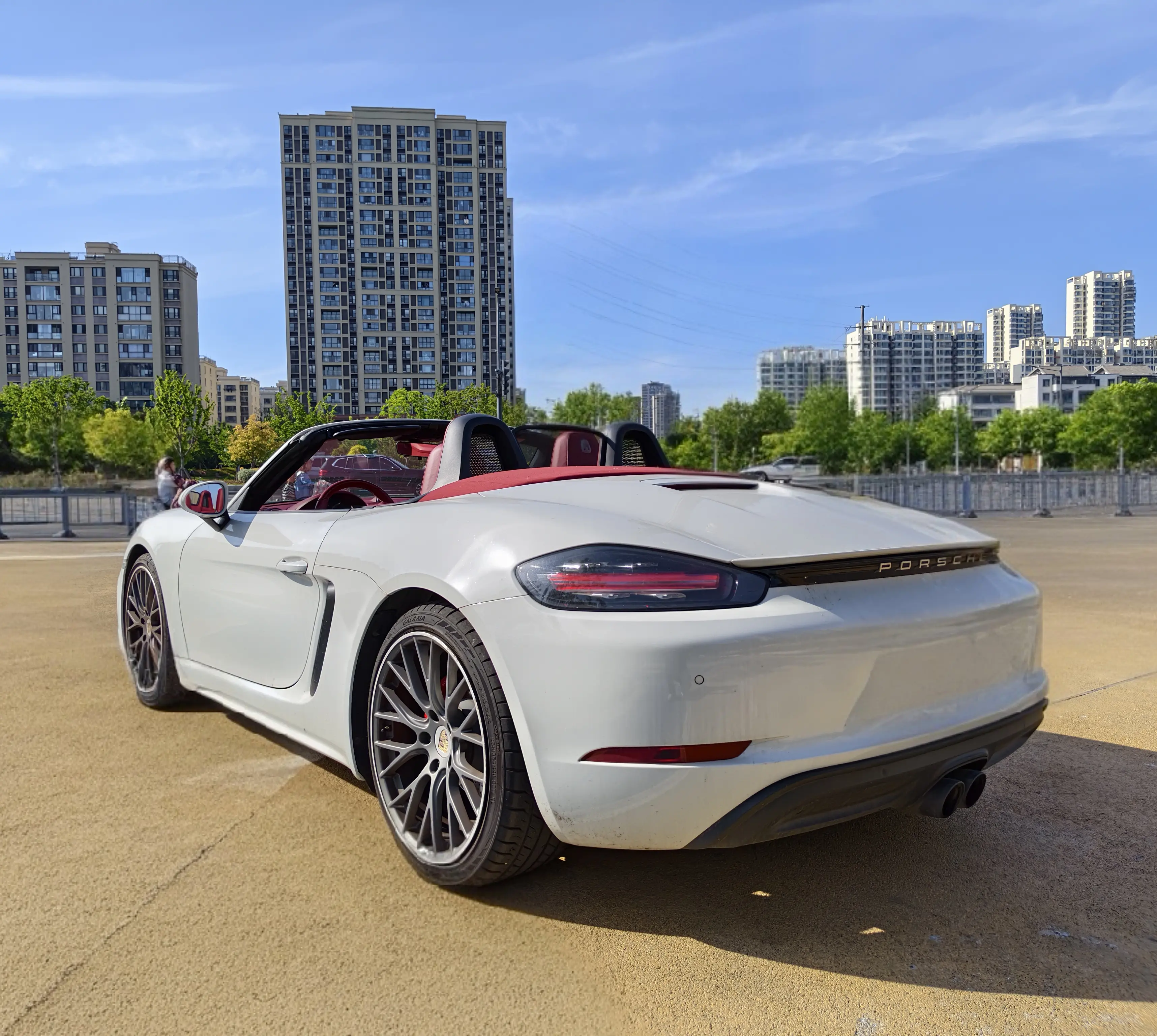 Porsche 718