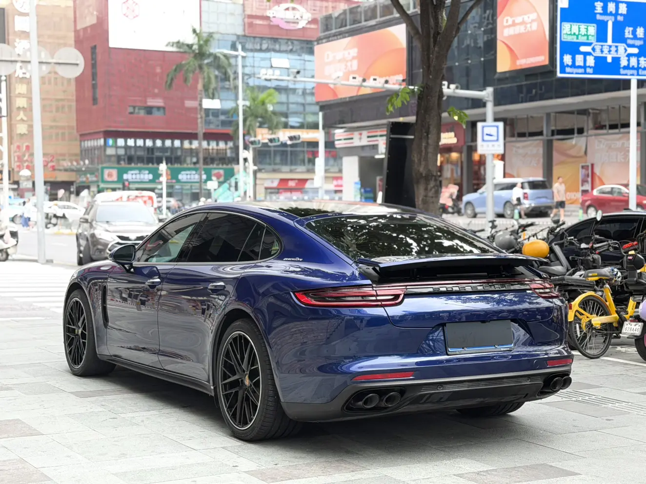Porsche Panamera