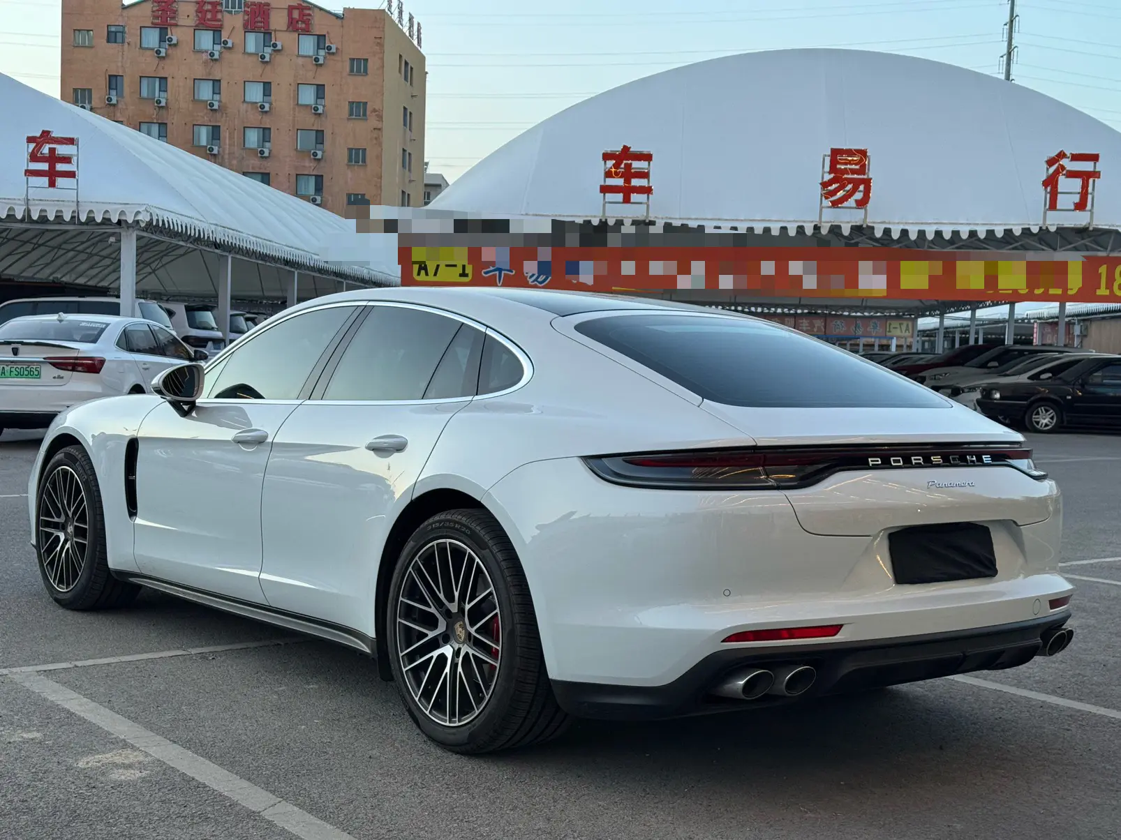 Porsche Panamera