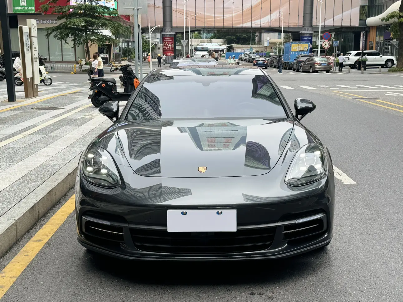 Porsche Panamera